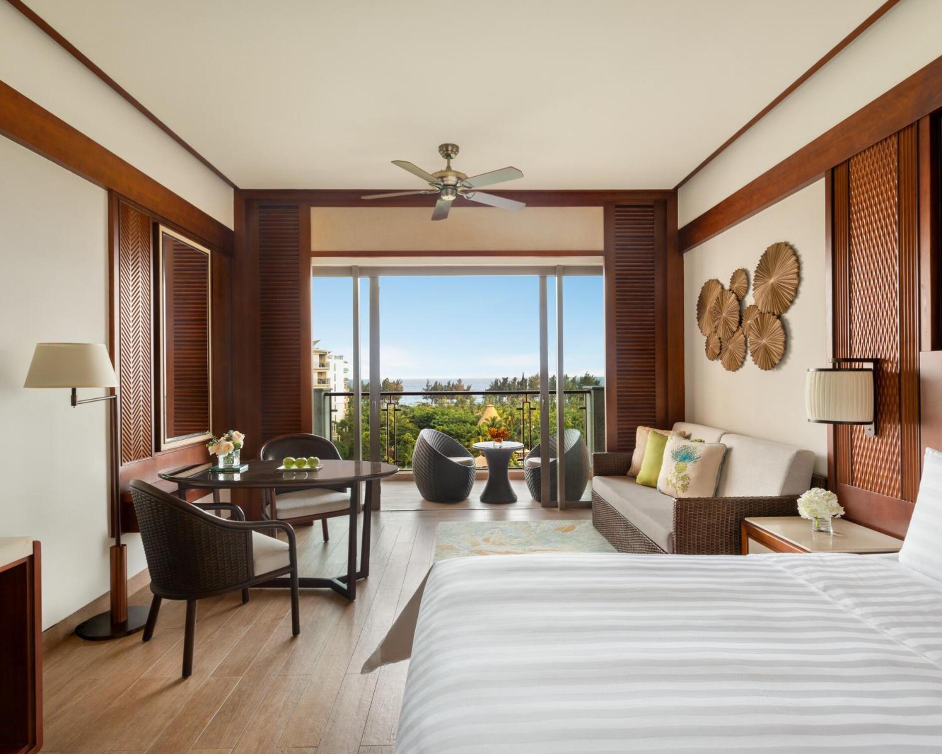 Premier Sea View King photo 3
