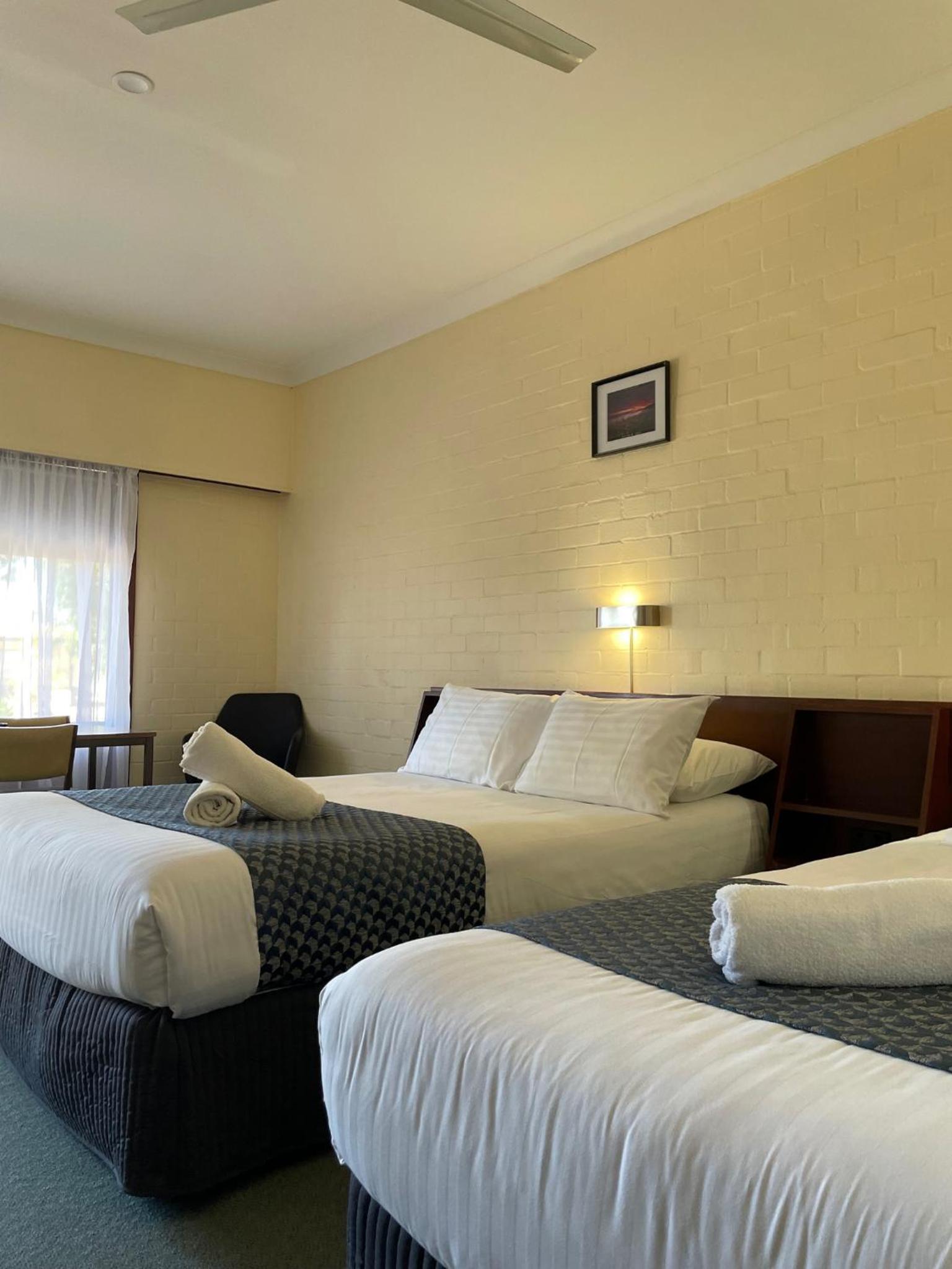 Double or Twin Room photo 3