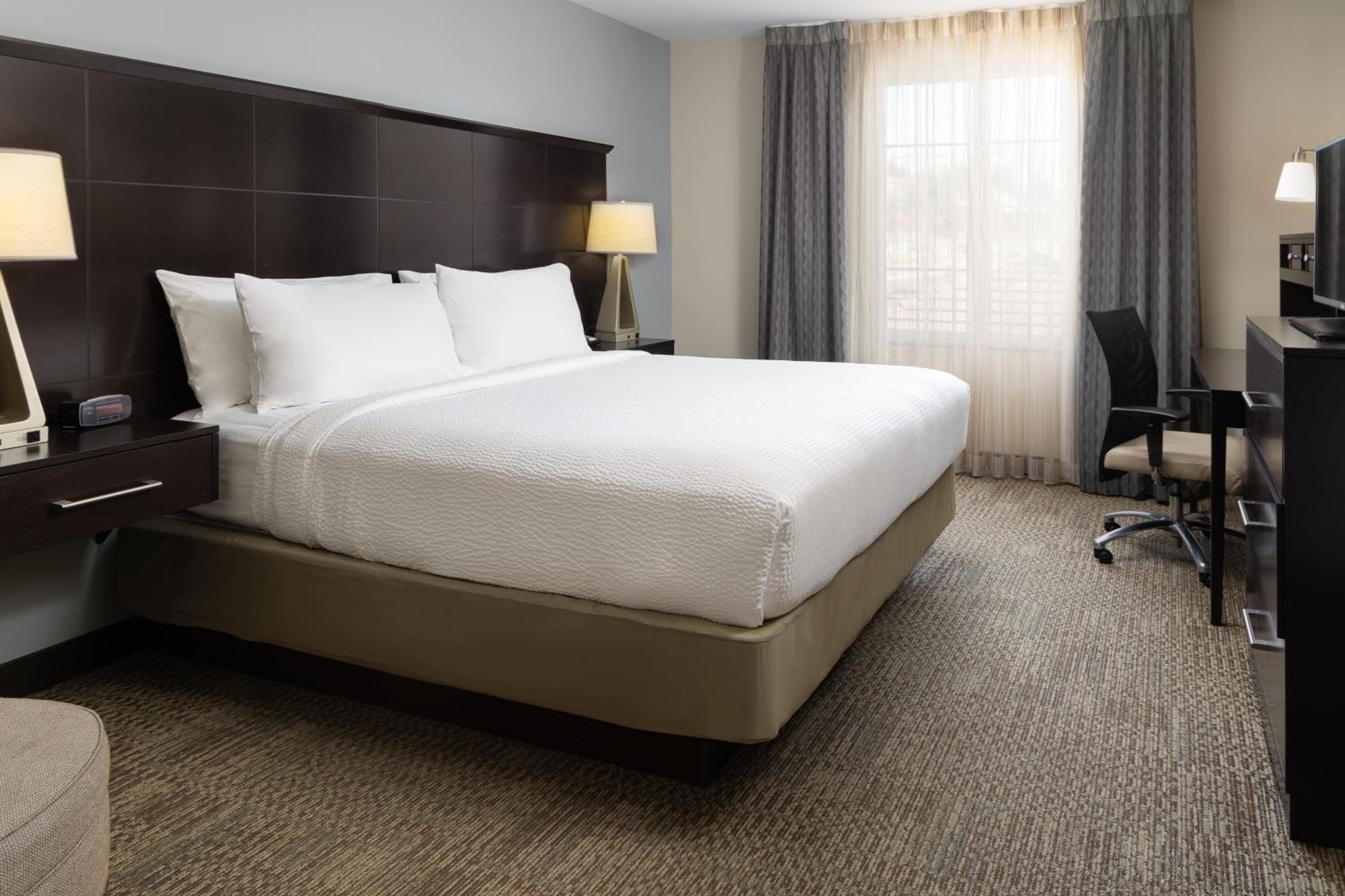 Two Bedroom Suite with One Queen Bed and Two Double Beds - Non-Smoking