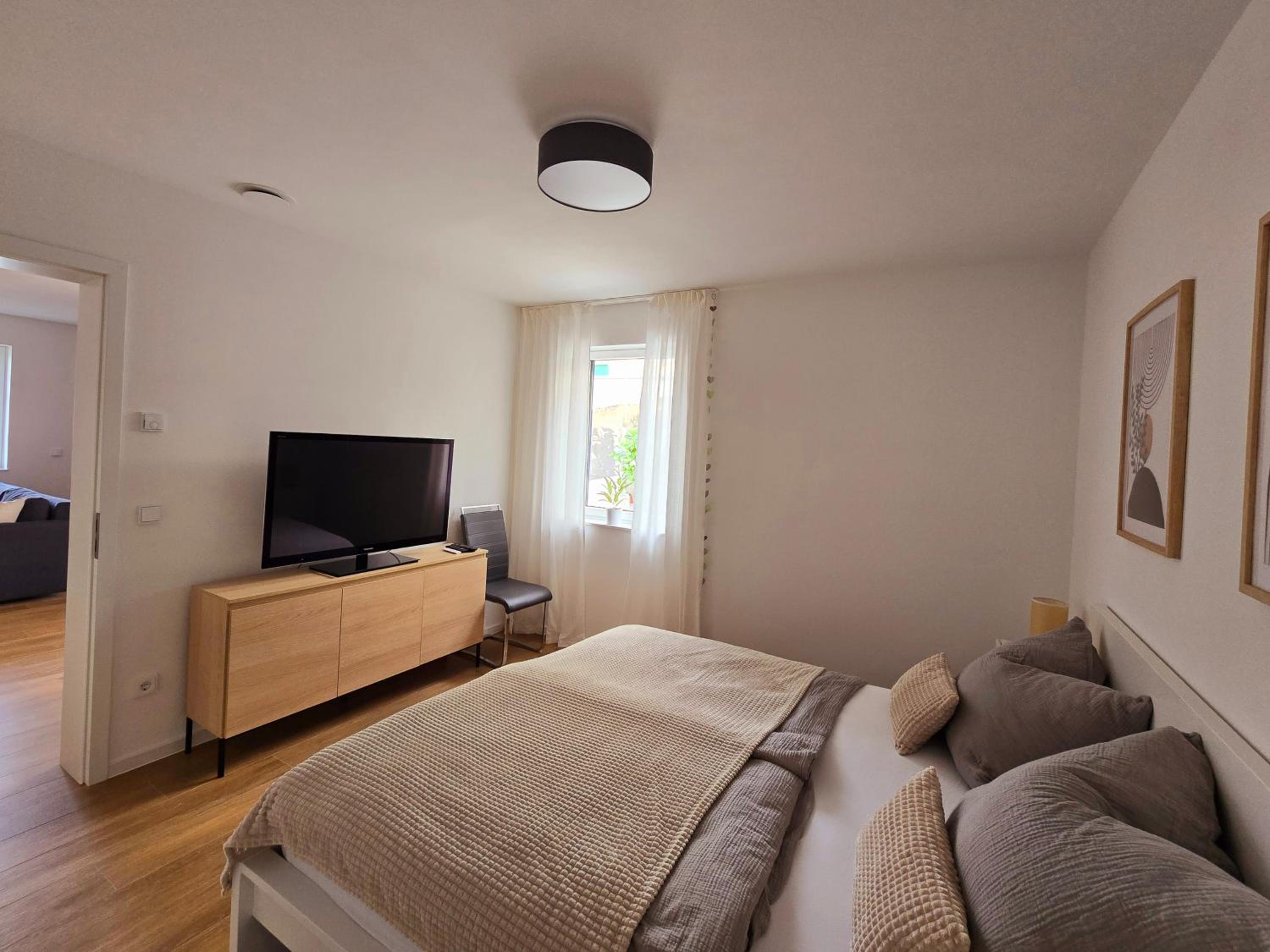 One-Bedroom Apartment photo 3