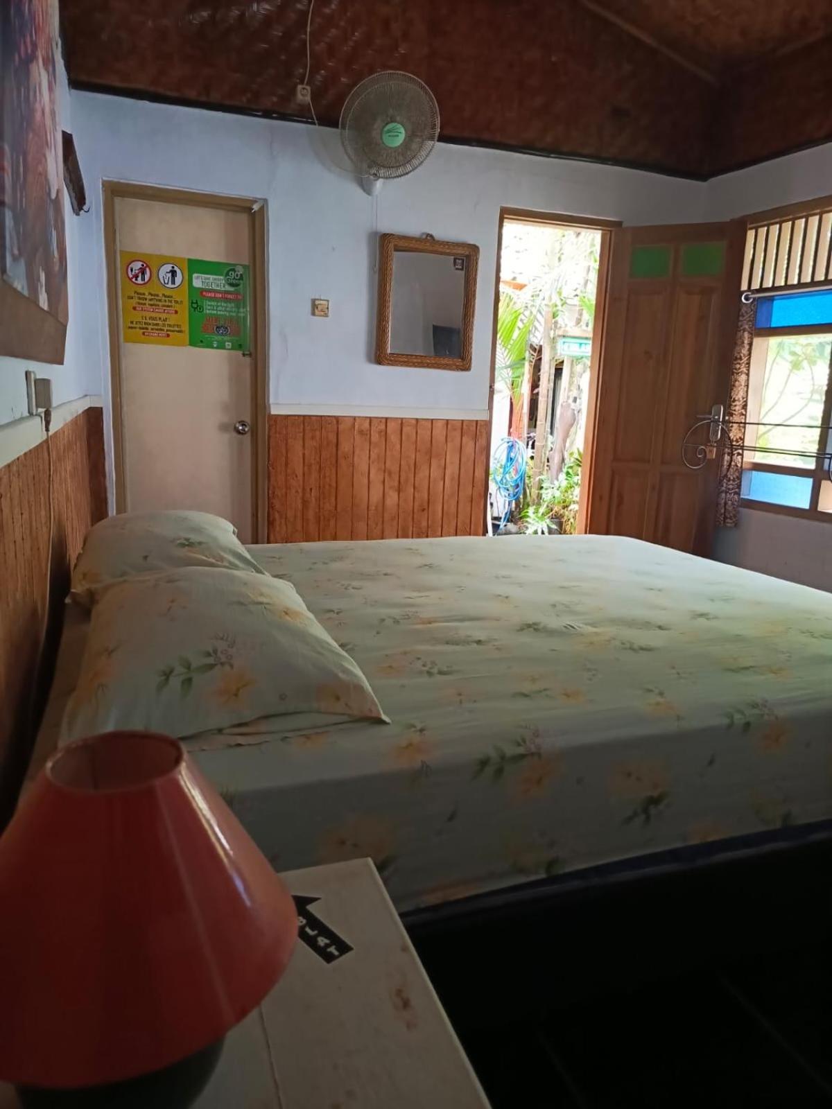 Standard Double Room with Fan - Photo 3