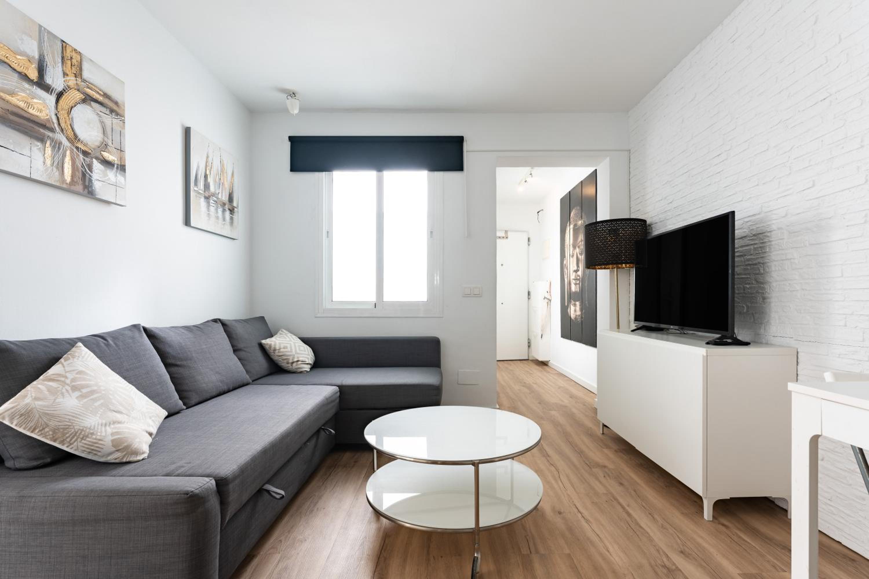 Apartamento de un dormitorio superior con balcón