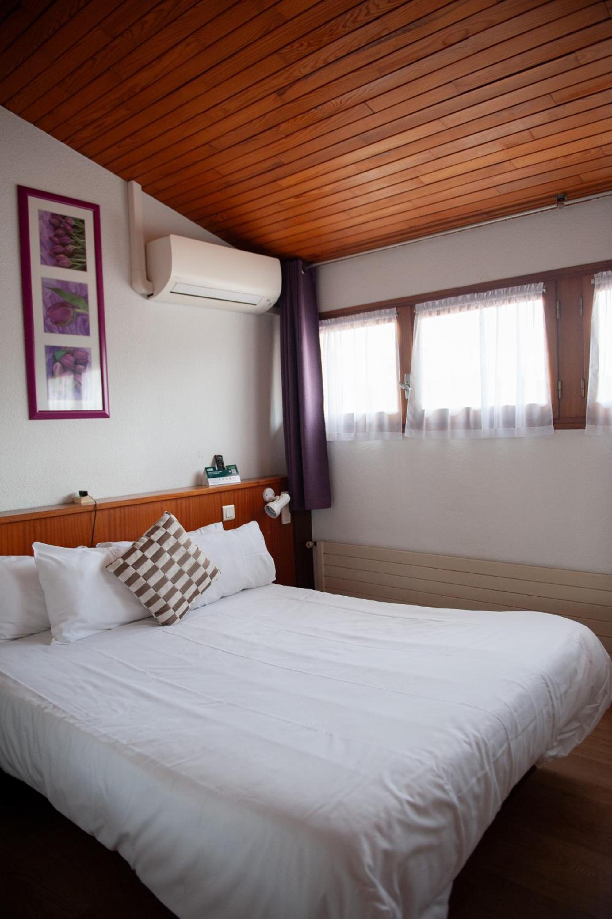 Chambre Familiale avec Salle de Bains Privative