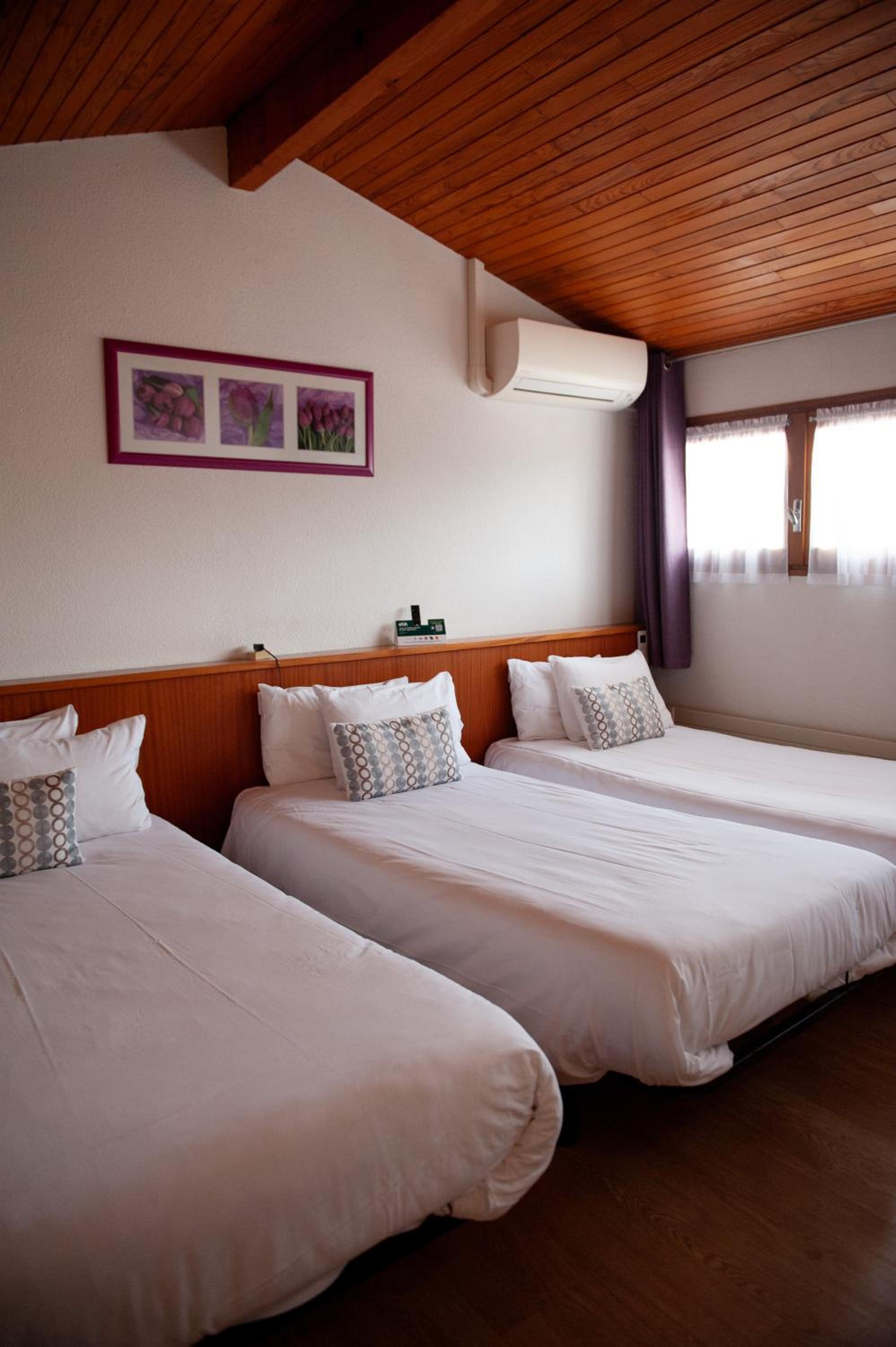 Chambre Familiale avec Salle de Bains Privative