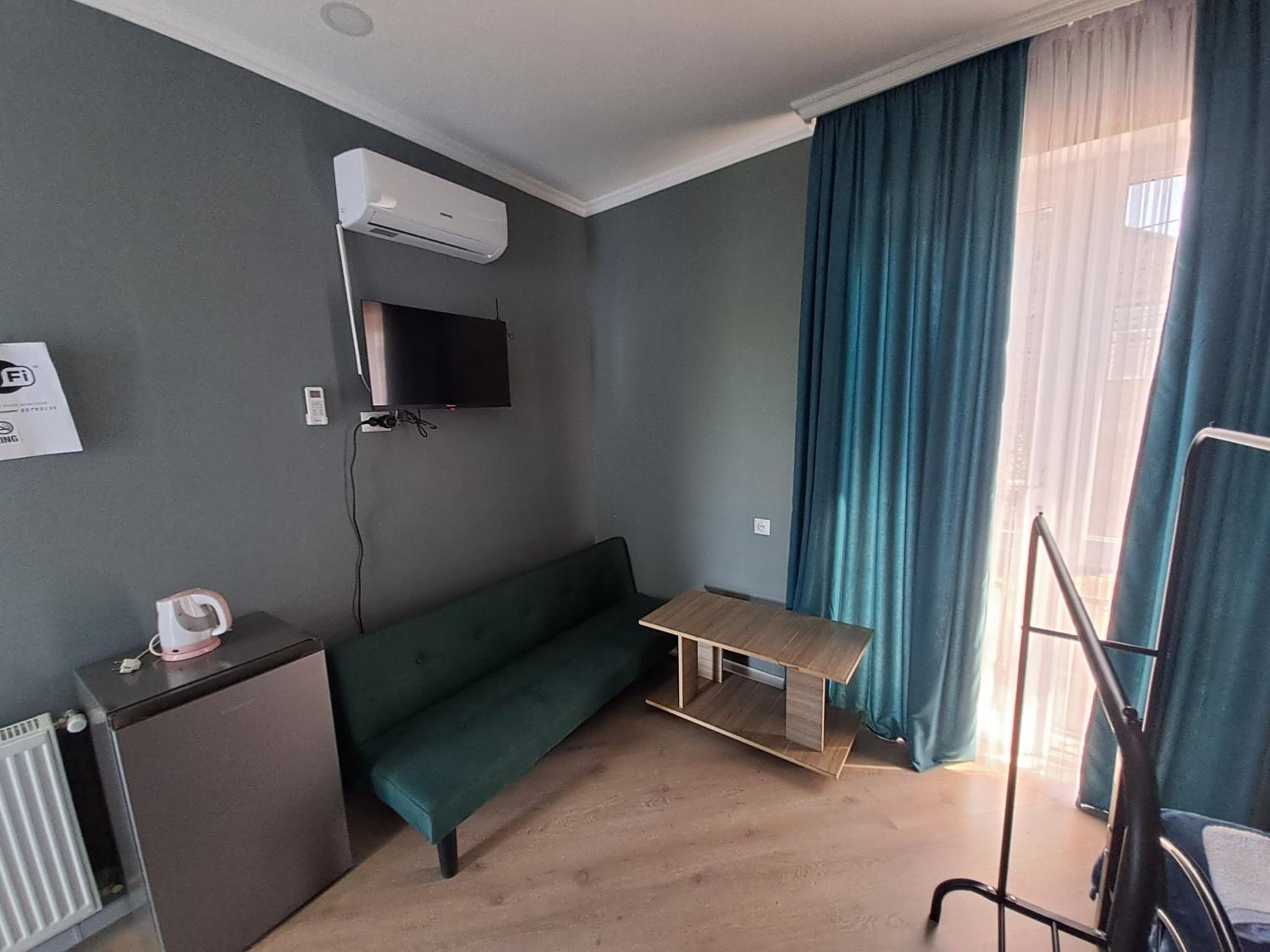 Deluxe Double Room - Photo 21