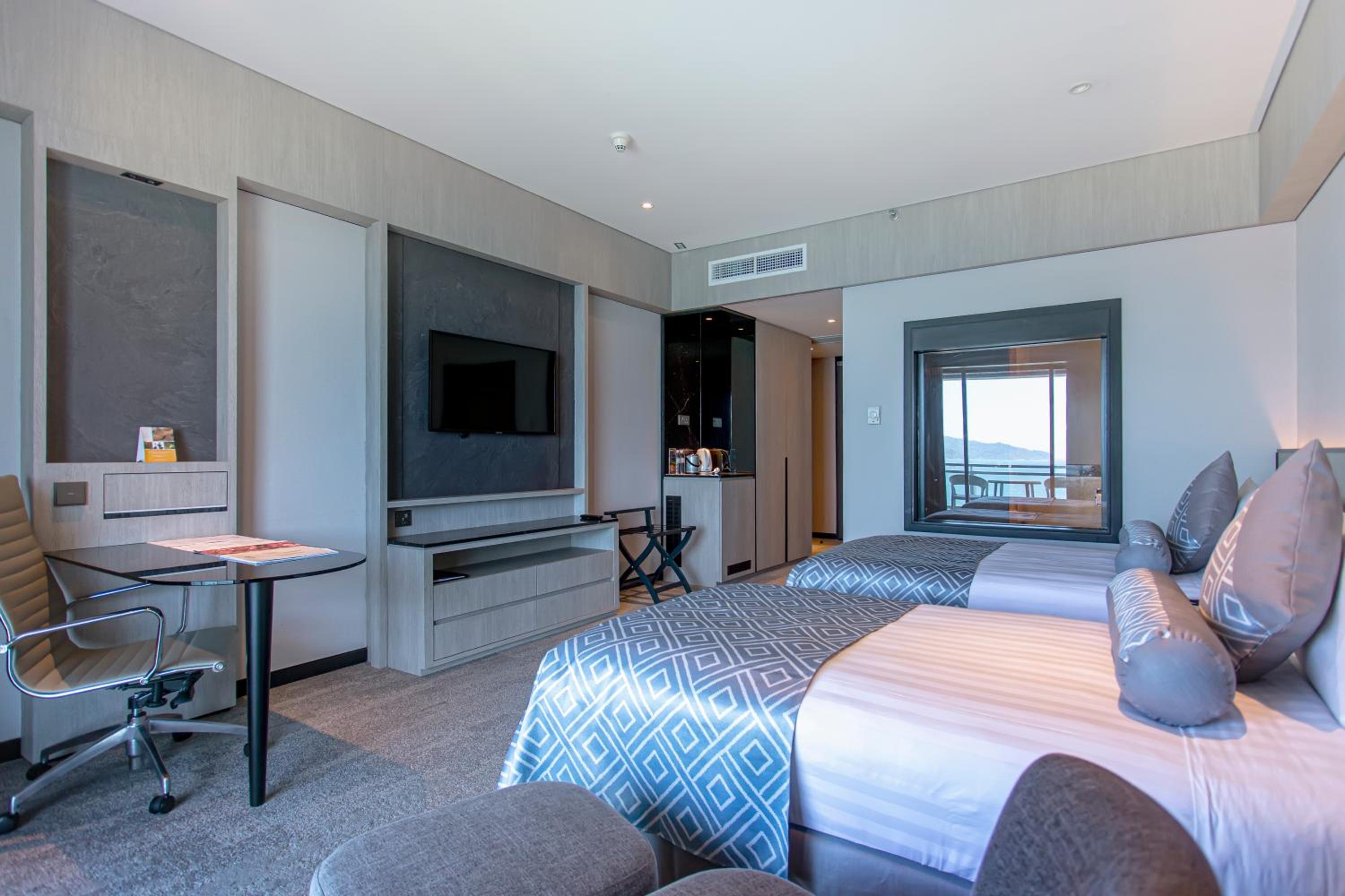 Premium Sea View Twin - Photo 6