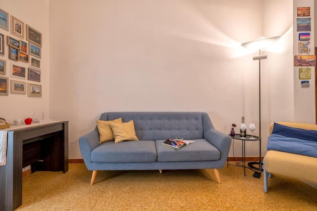 One-Bedroom Apartment photo 3