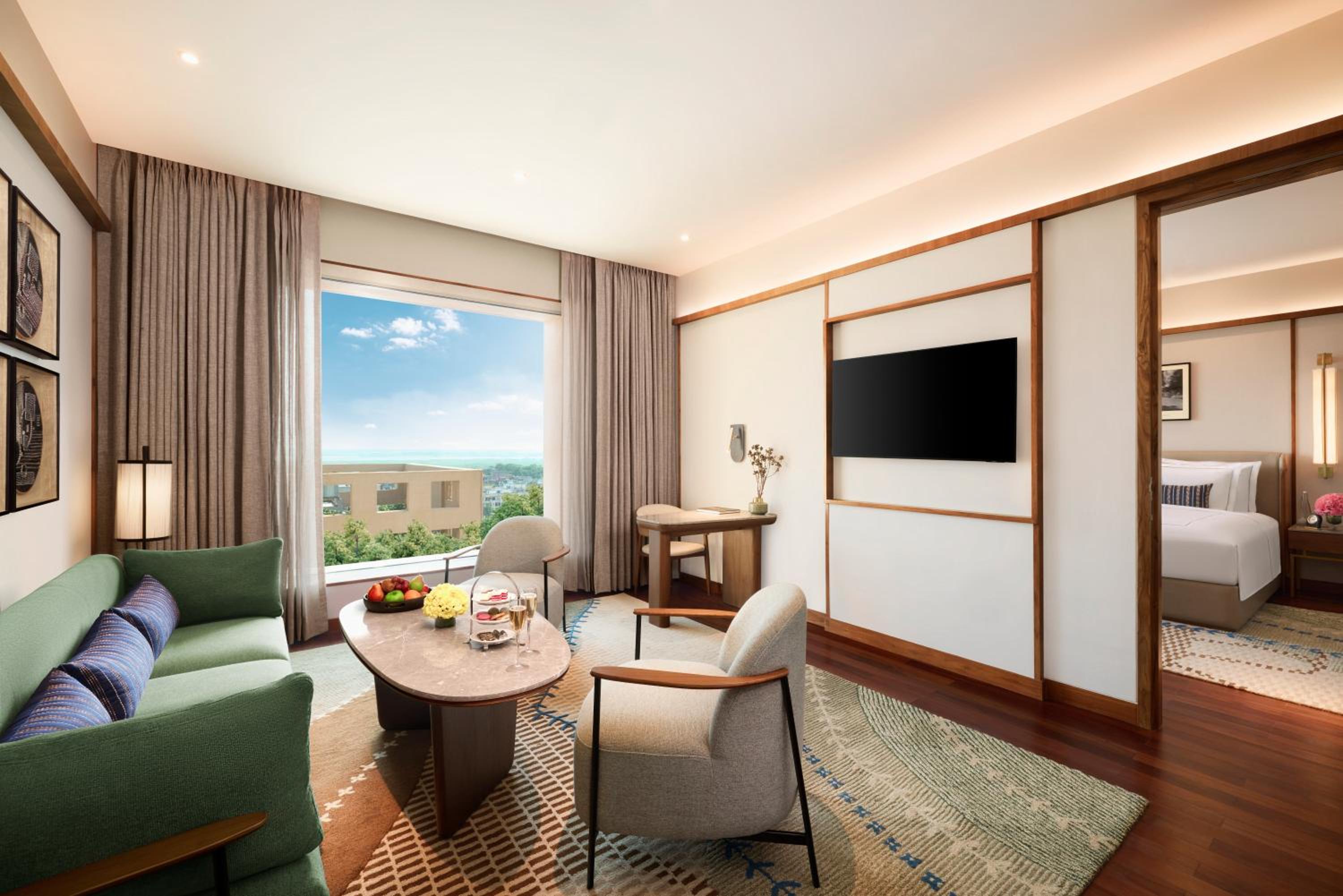 Grand Luxury Suite with Jacuzzi