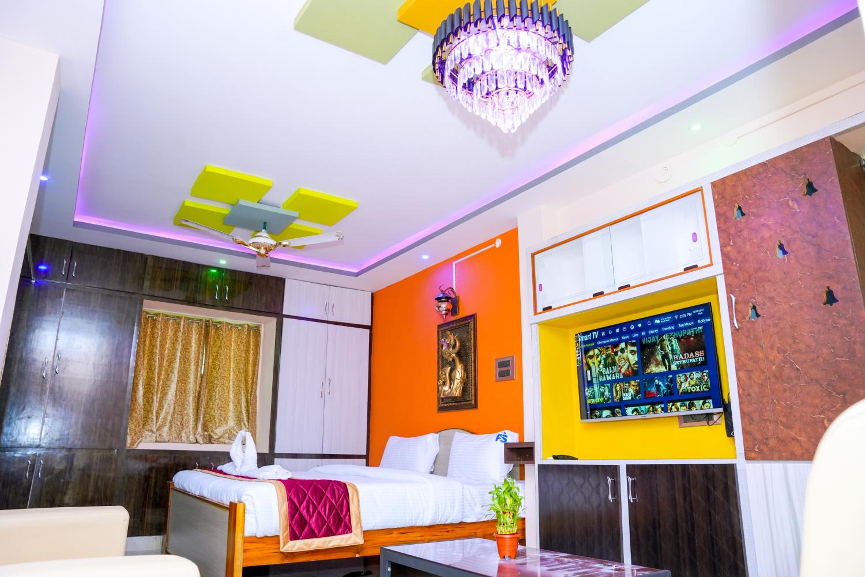 Deluxe Family Room