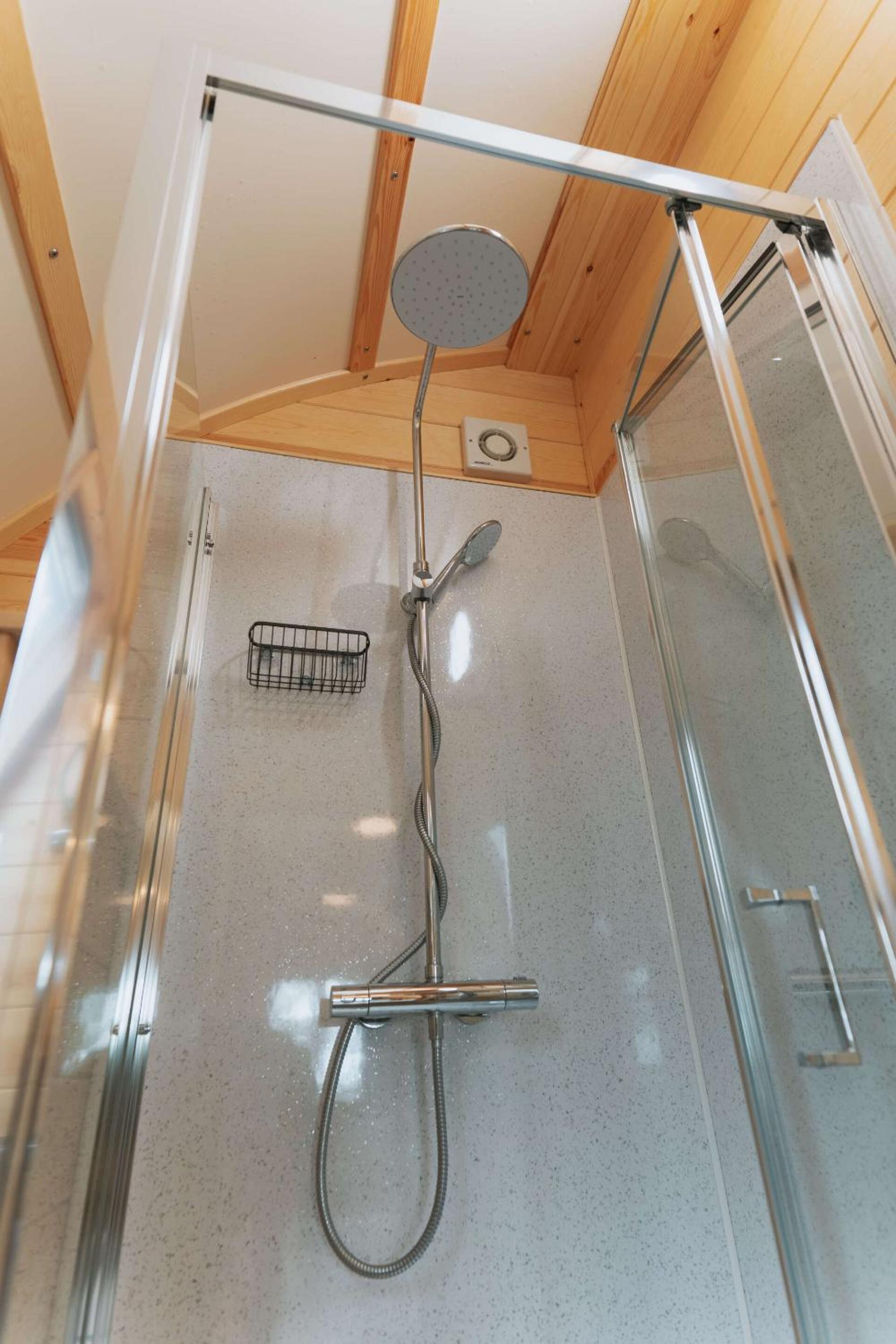 Large Cabin with Hot Tub photo 2