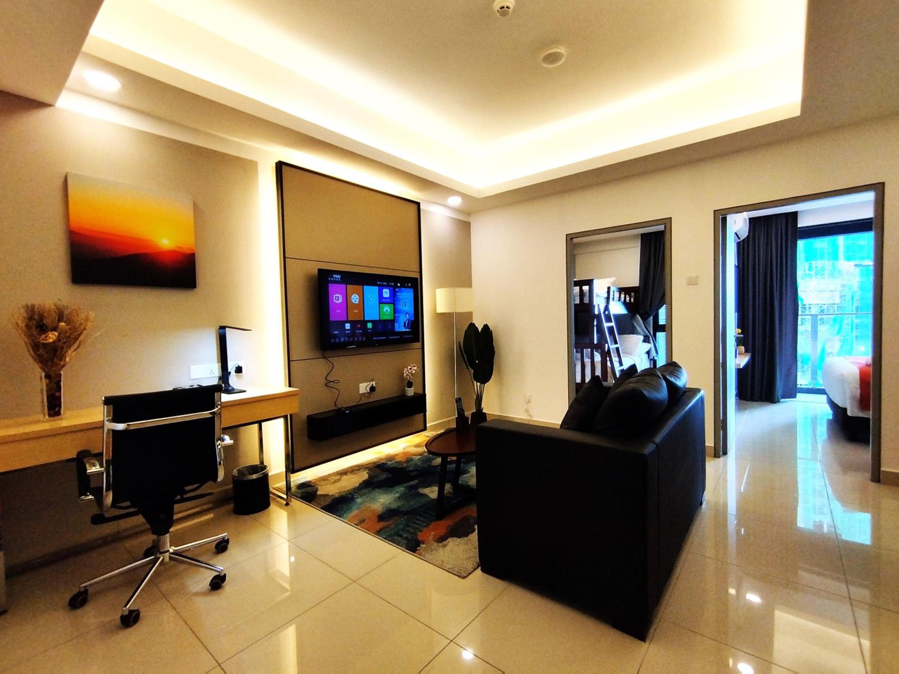 Two-Bedroom Apartment with Balcony photo 1