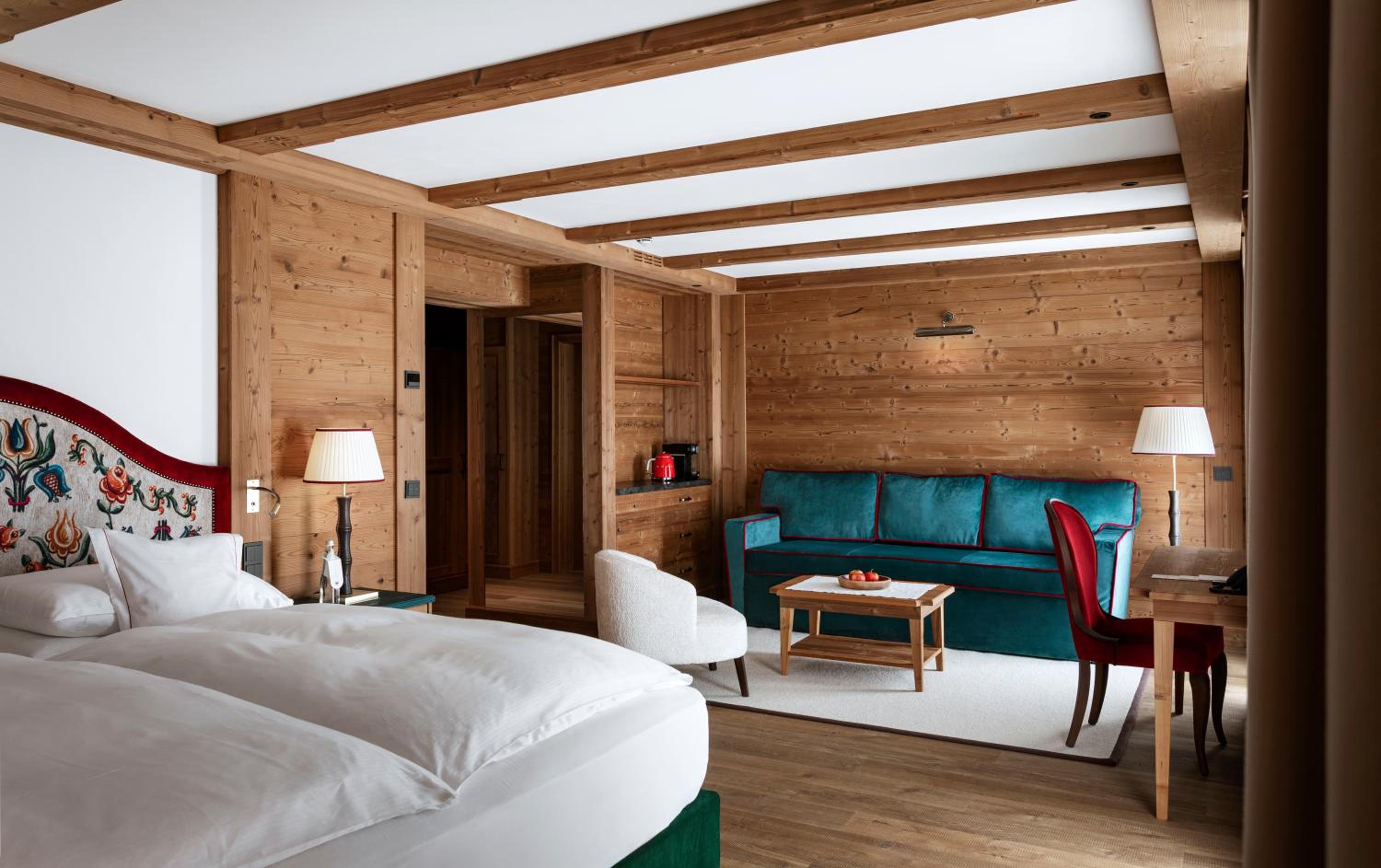 Deluxe Junior Suite - Photo 4