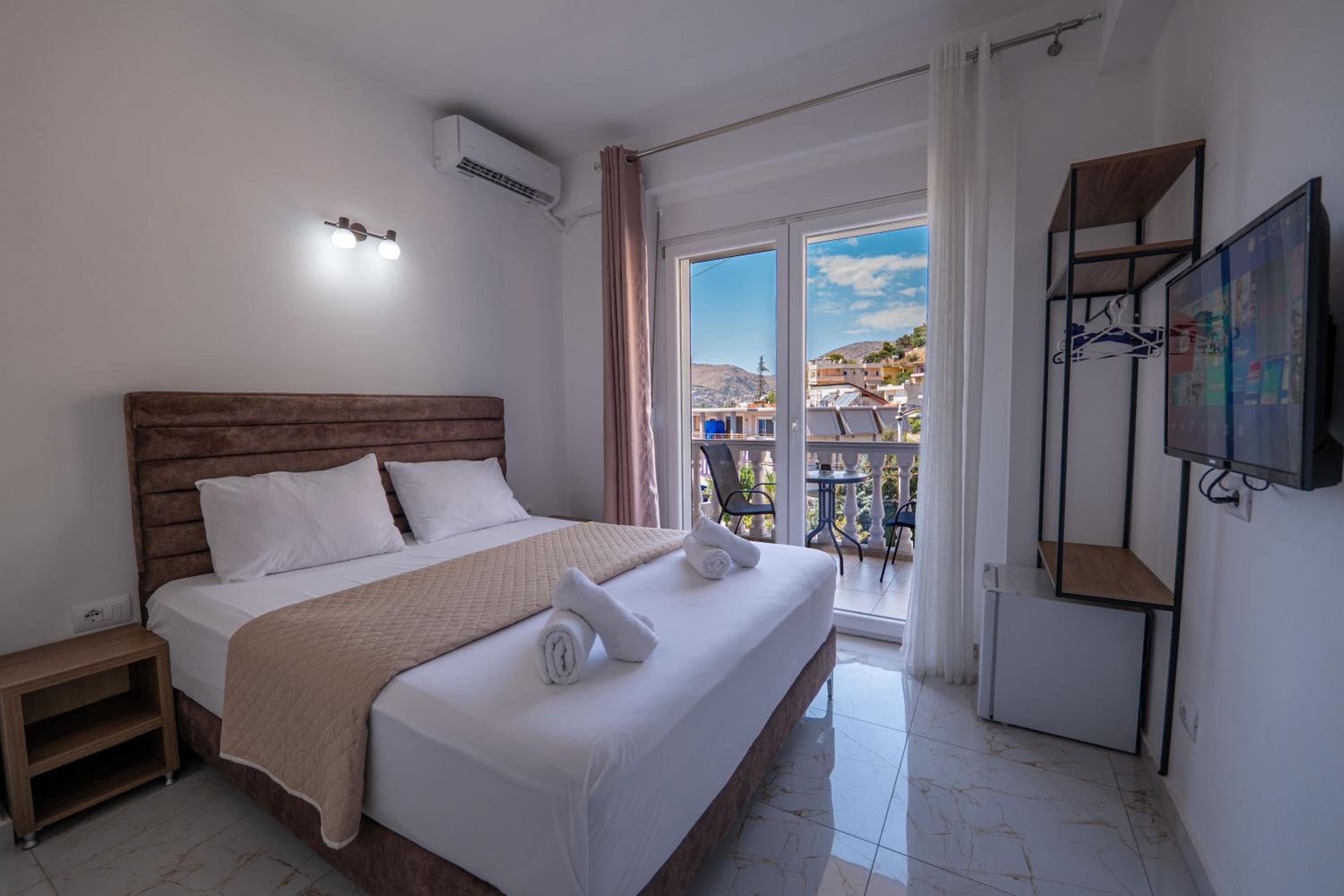 Double Room with Balcony photo 1