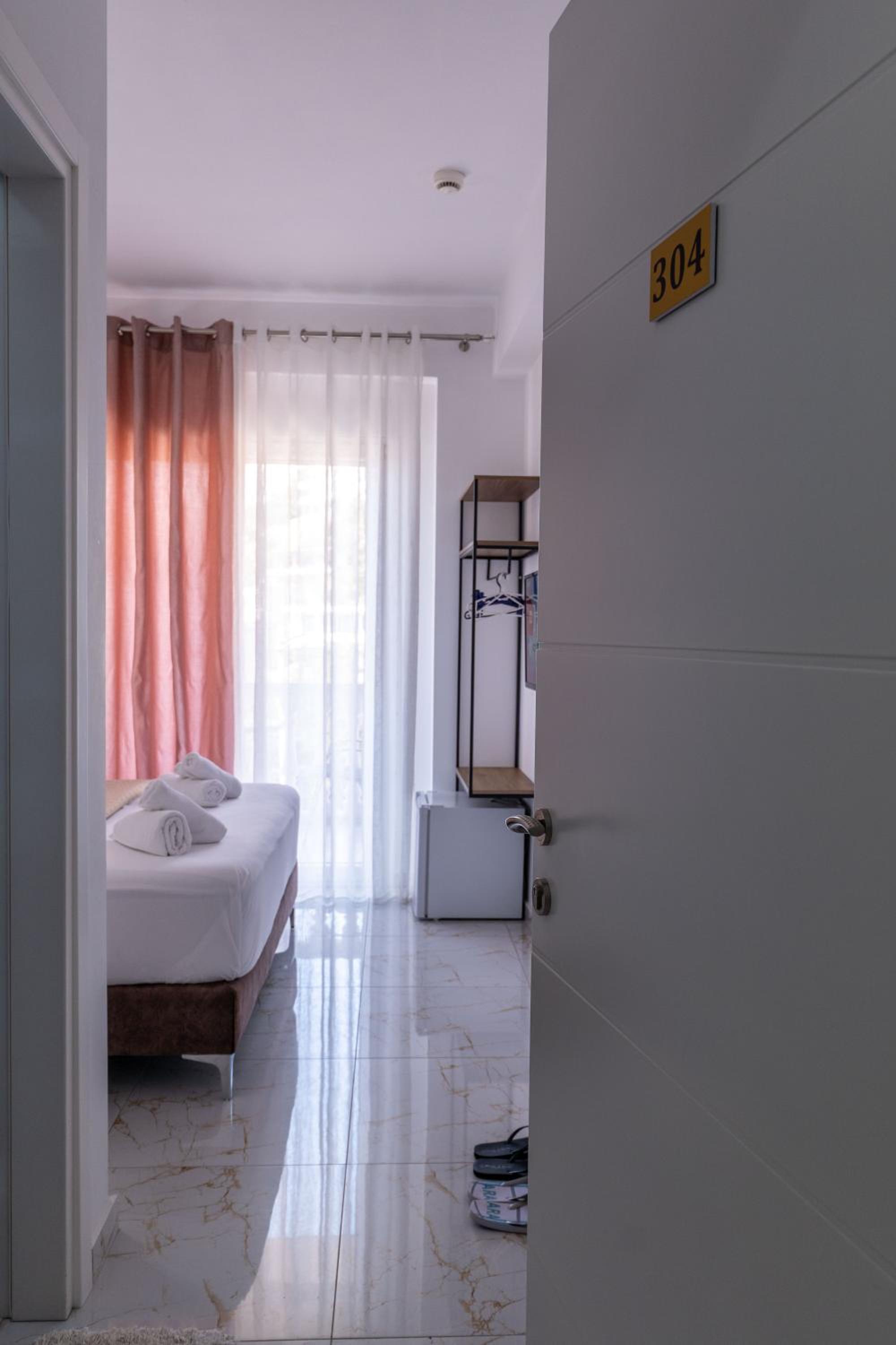 Double Room with Balcony photo 2