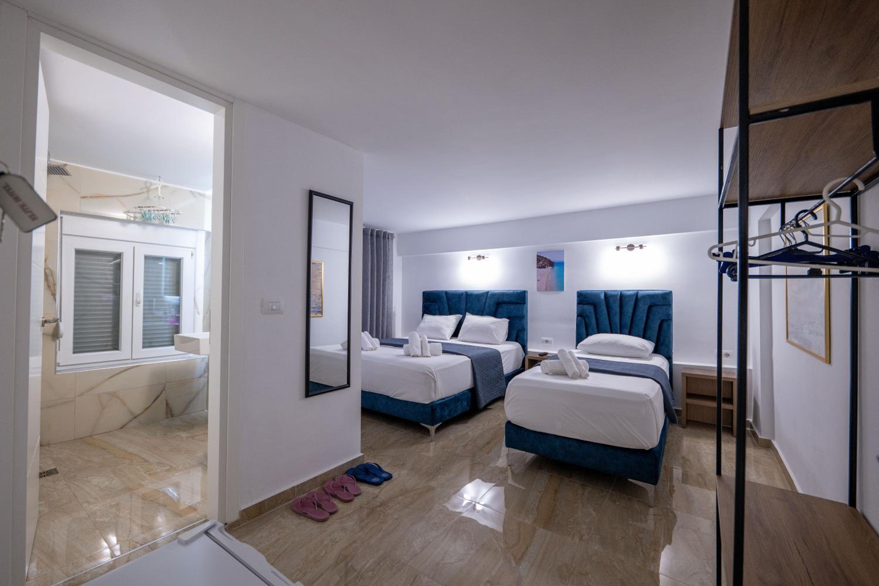 Comfort Triple Room photo 3