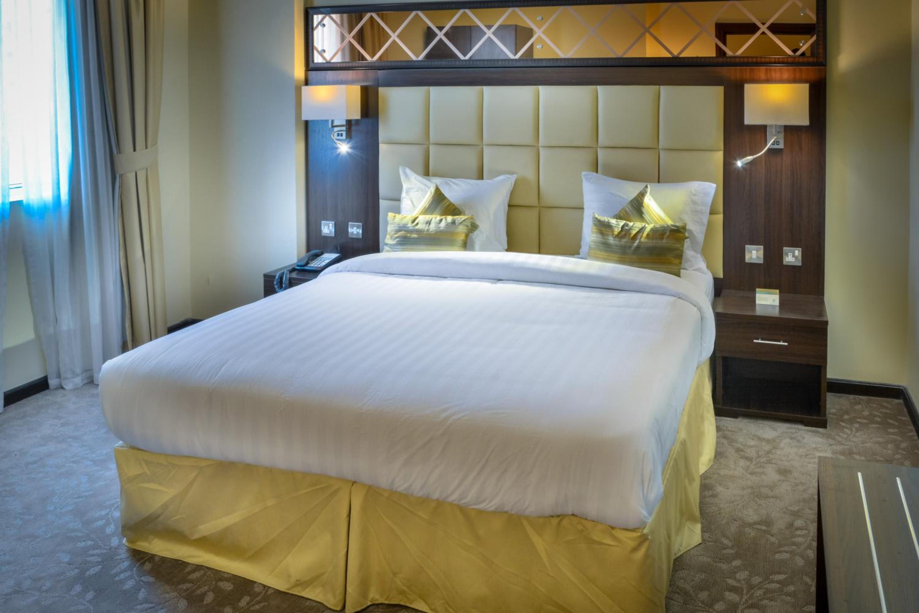 Executive Queen Suite