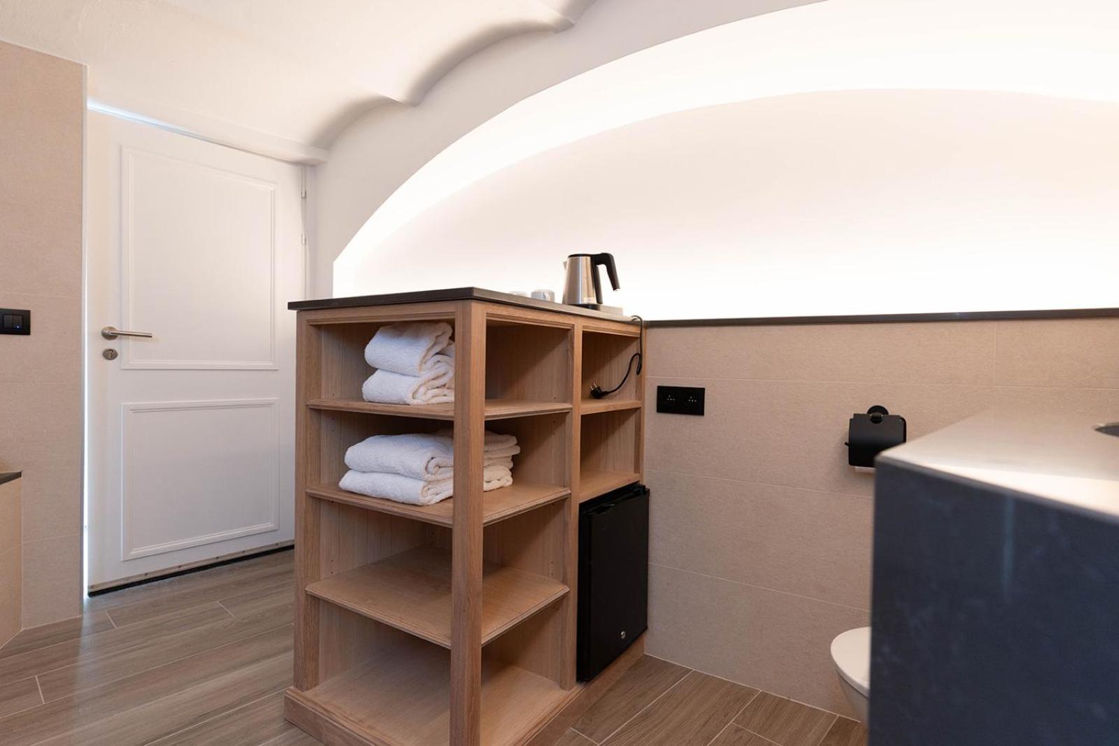 Lovers Room - Photo 9