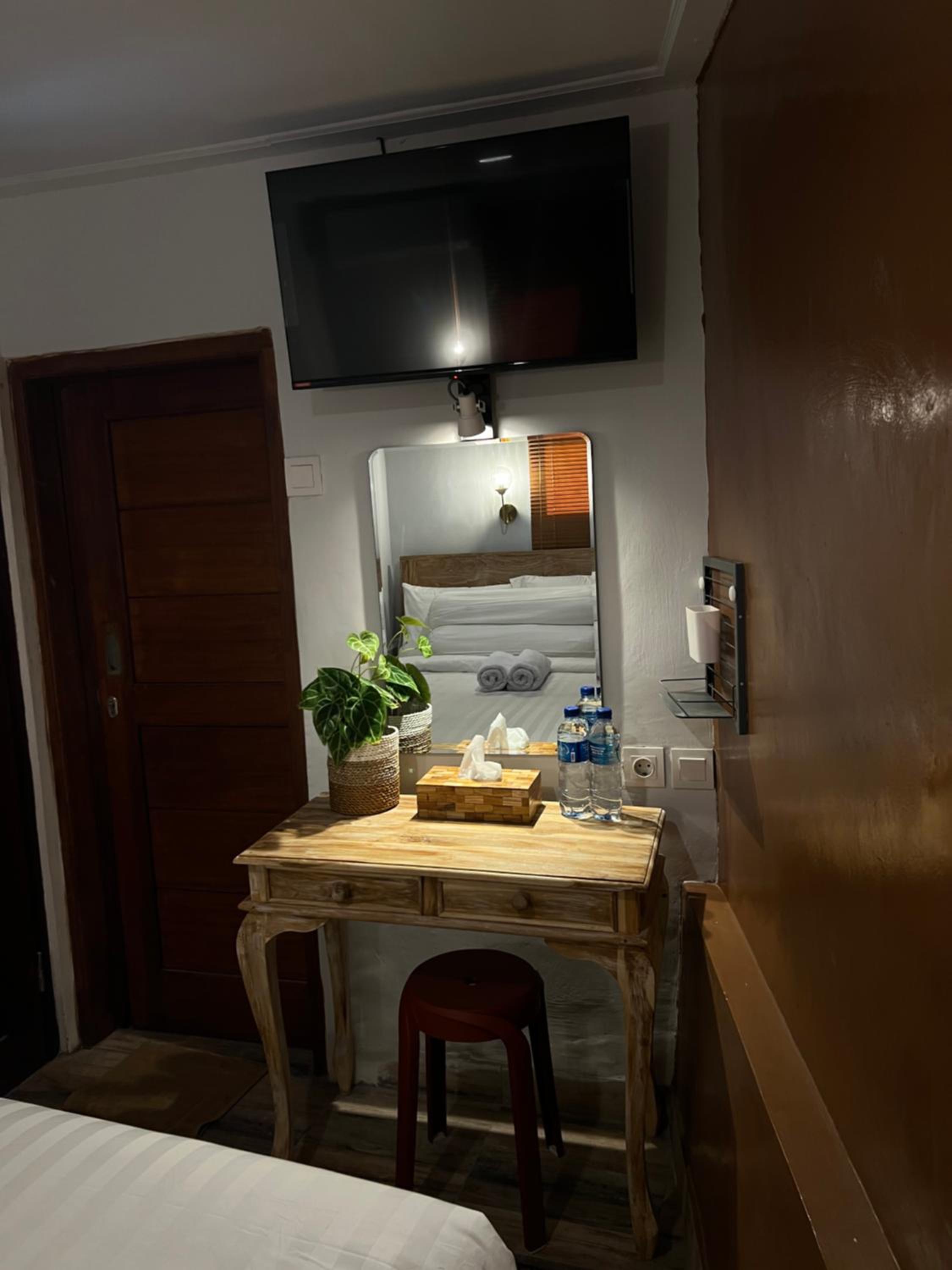 One-Bedroom House photo 1