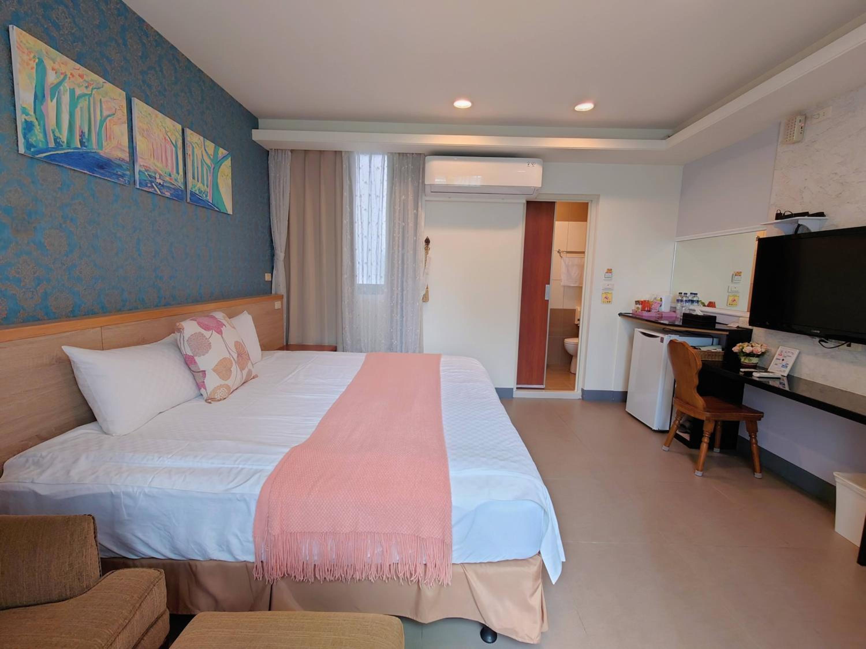 Double Room with Private Bathroom photo 3