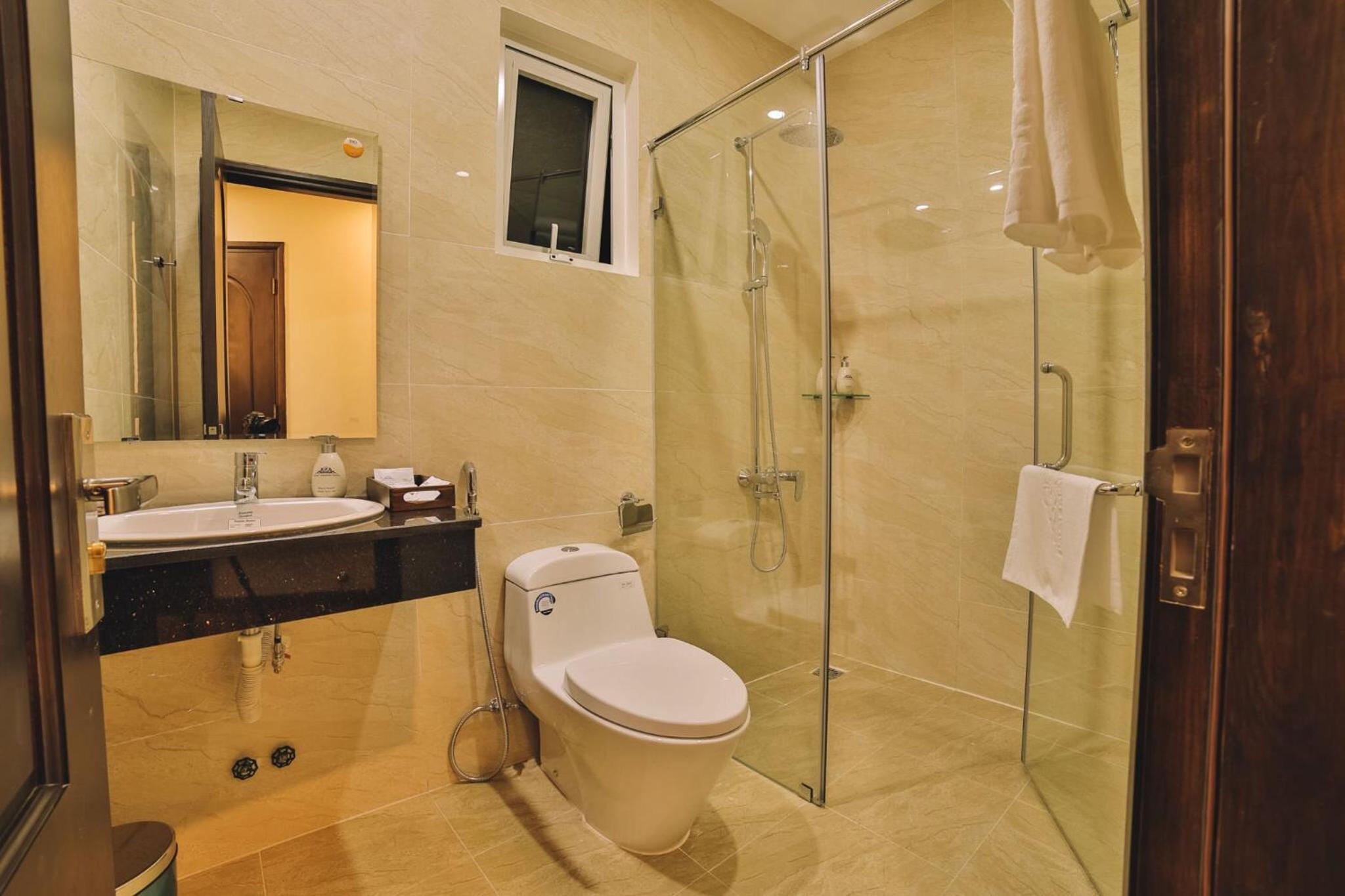 Superior Triple Room photo 3