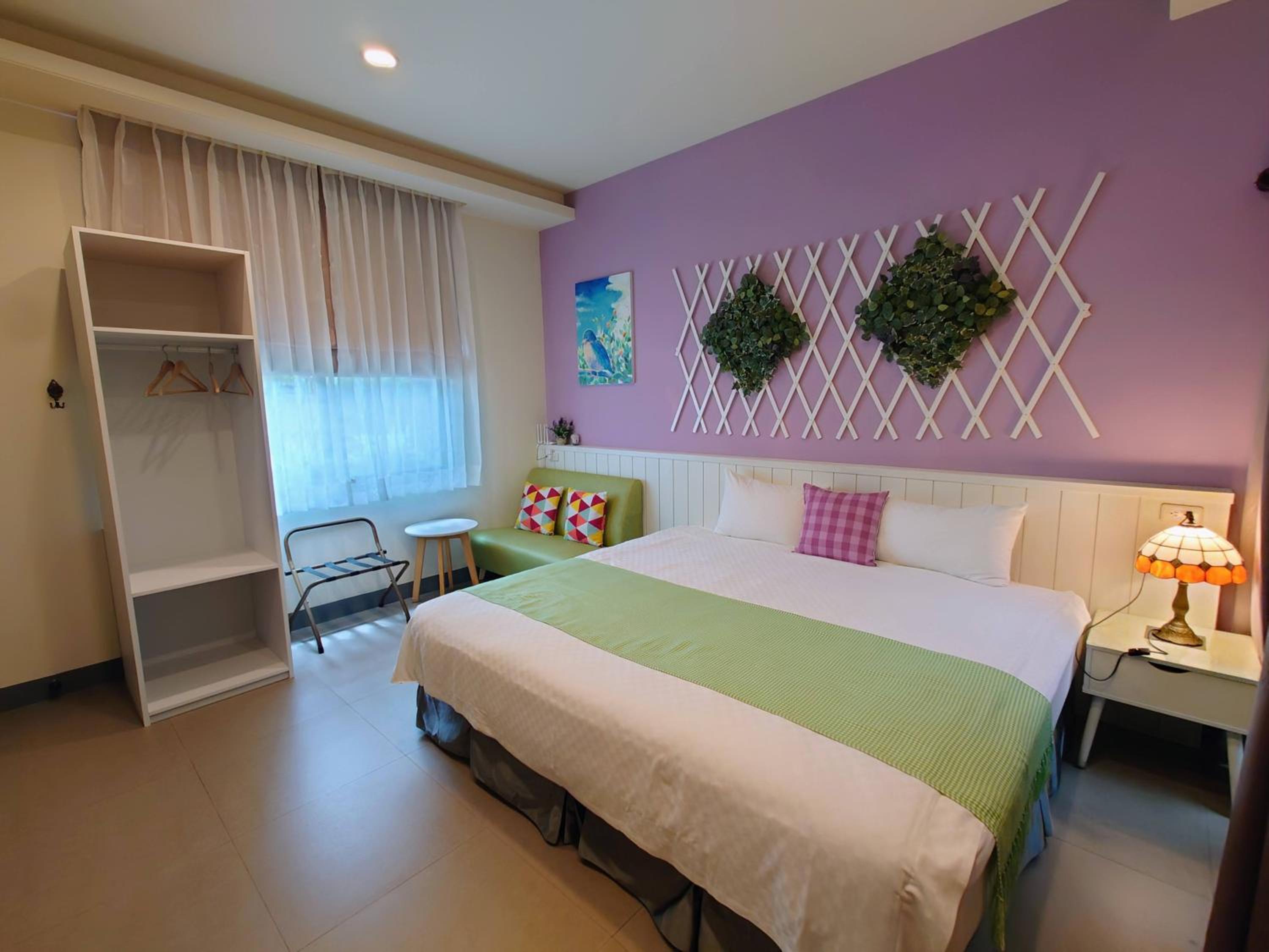 Standard King Room photo 1