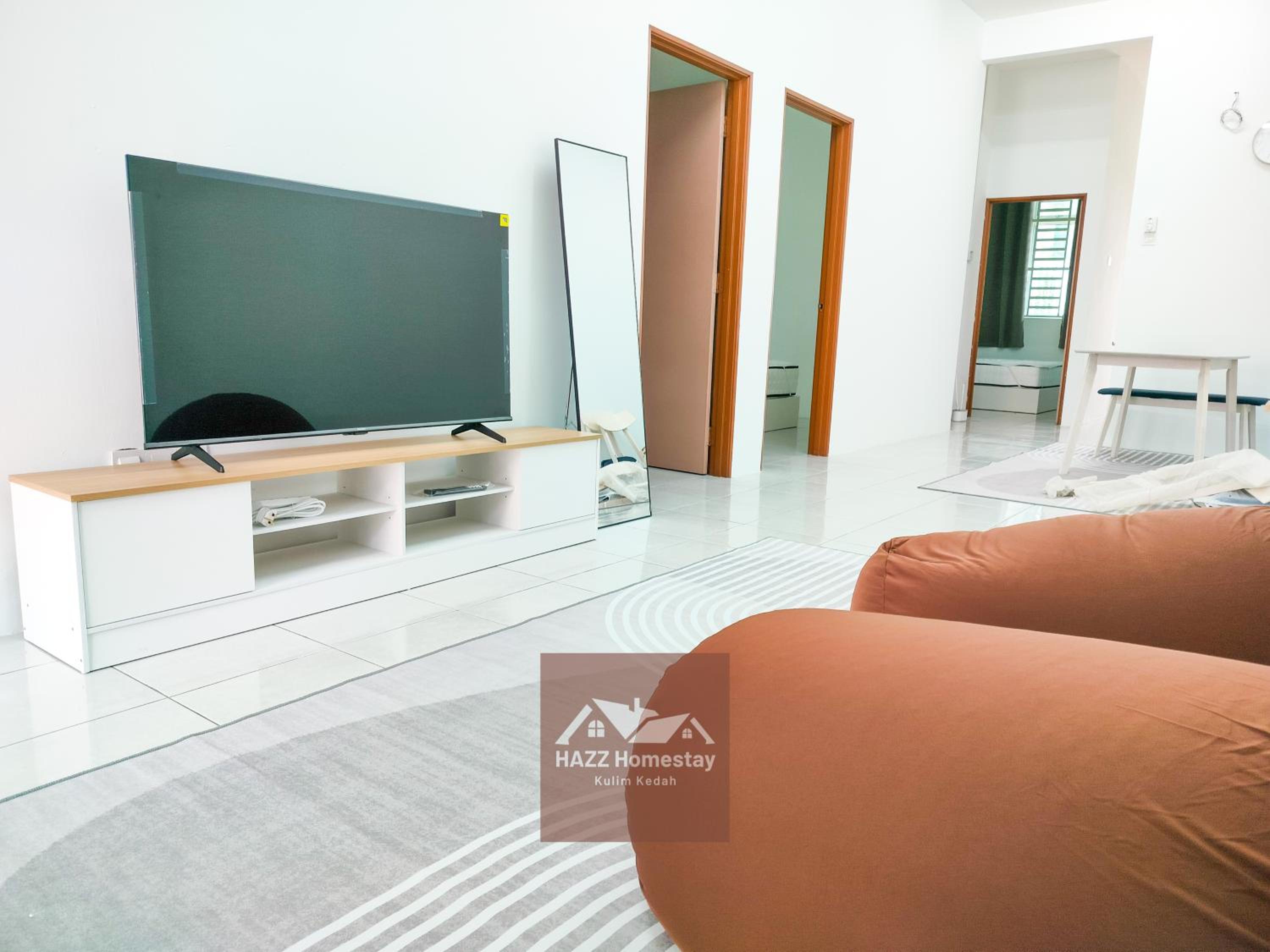 Three-Bedroom House photo 1