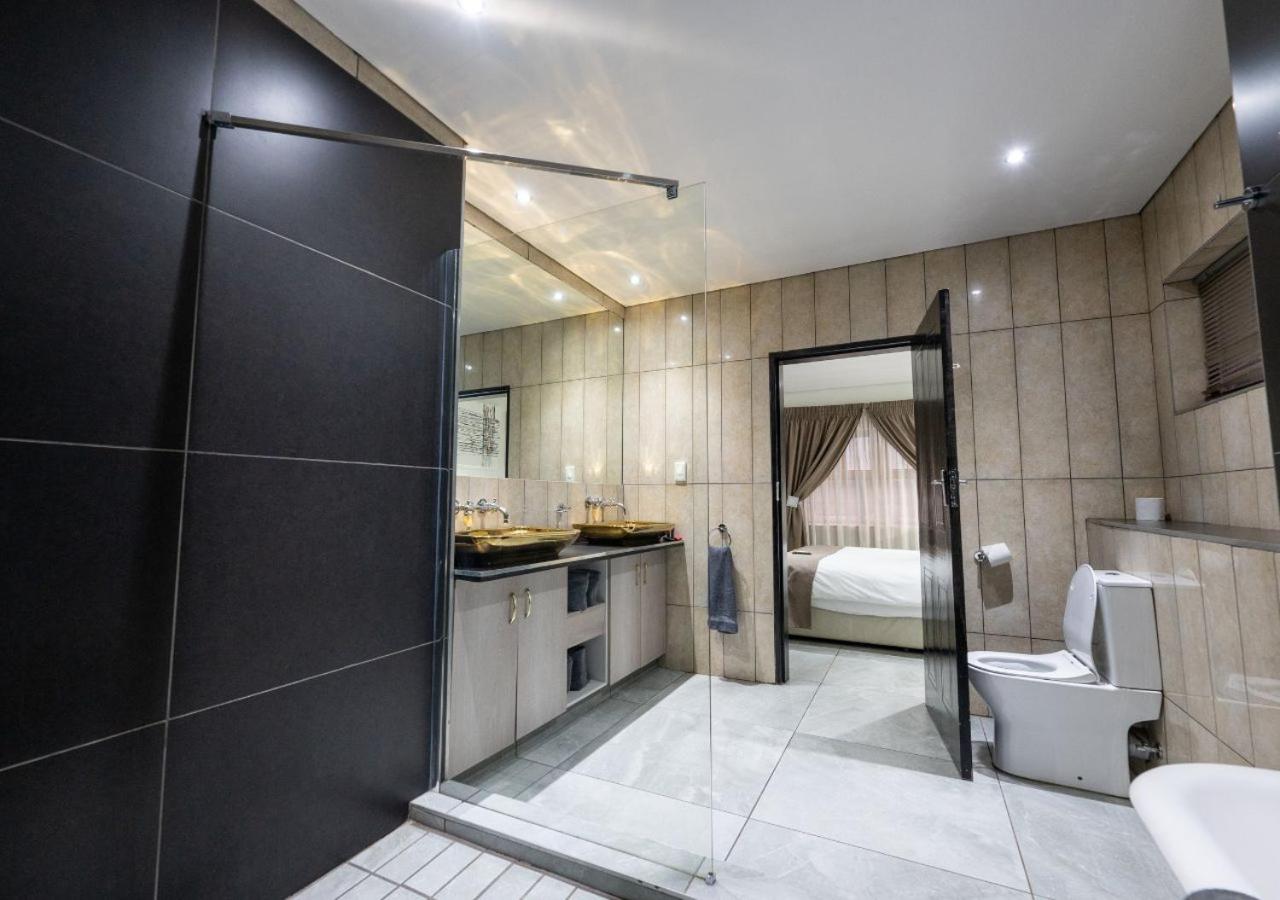 Executive Suite photo 3