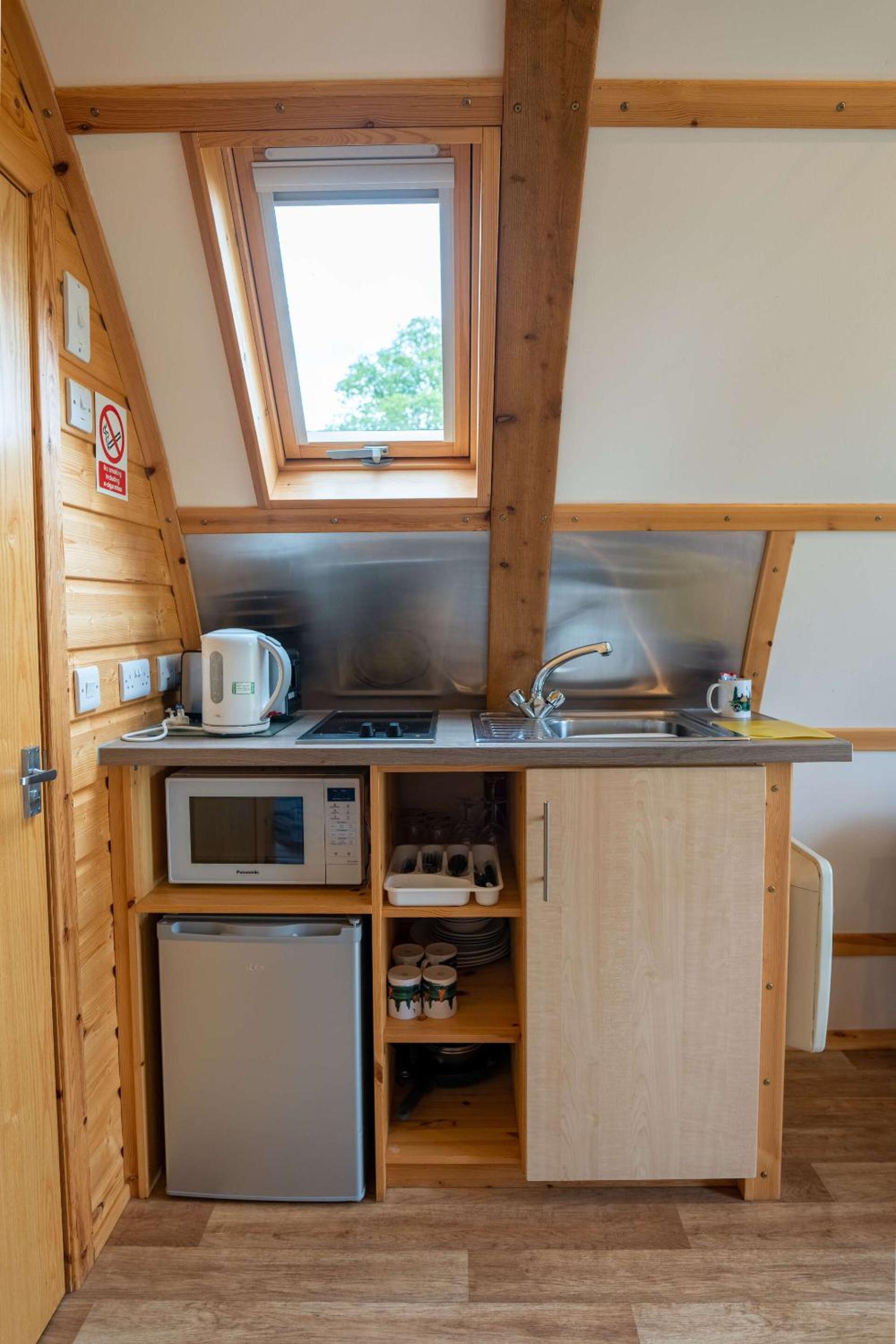 Standard Cabin with Hot Tub photo 2