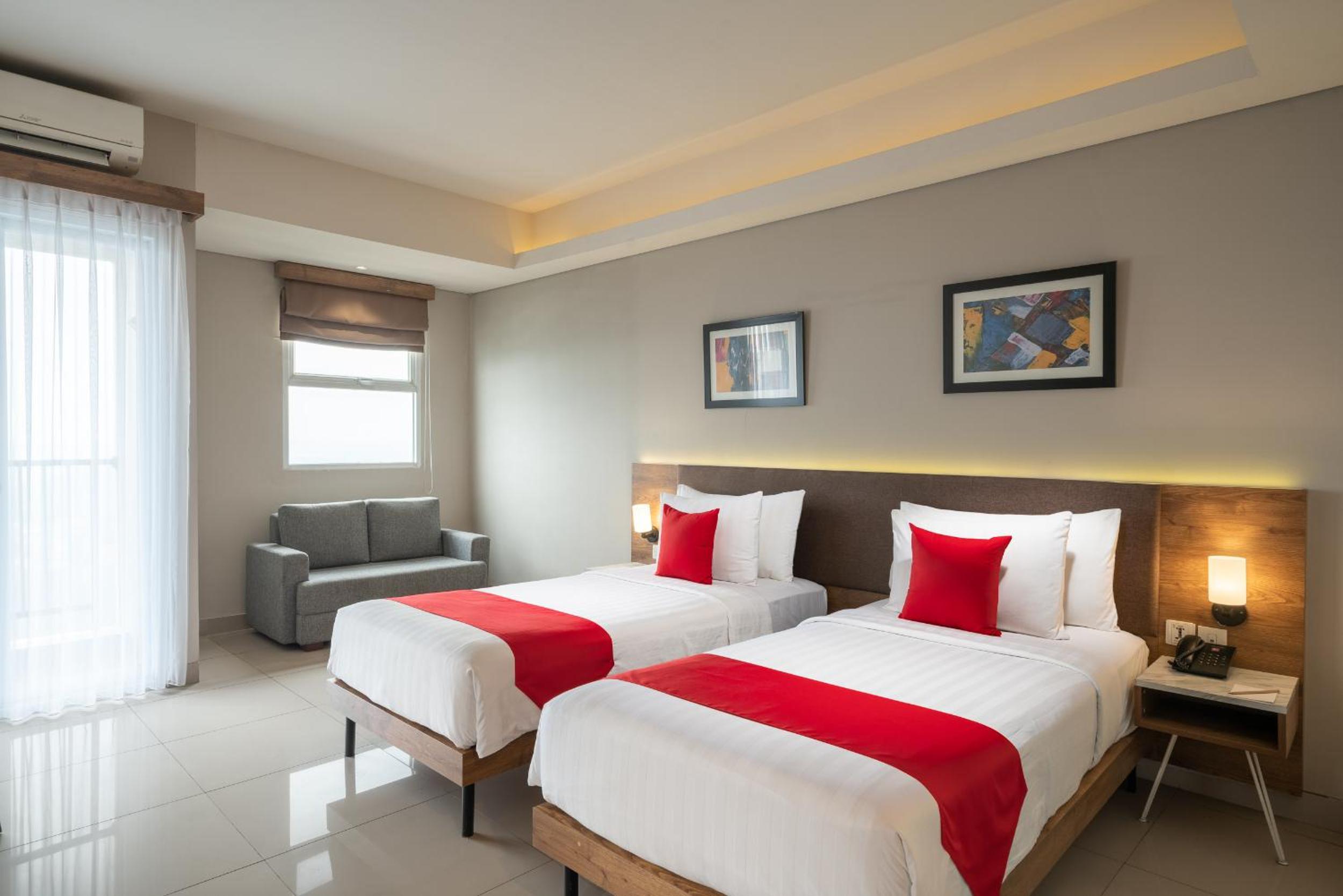Deluxe Twin Room - Photo 2