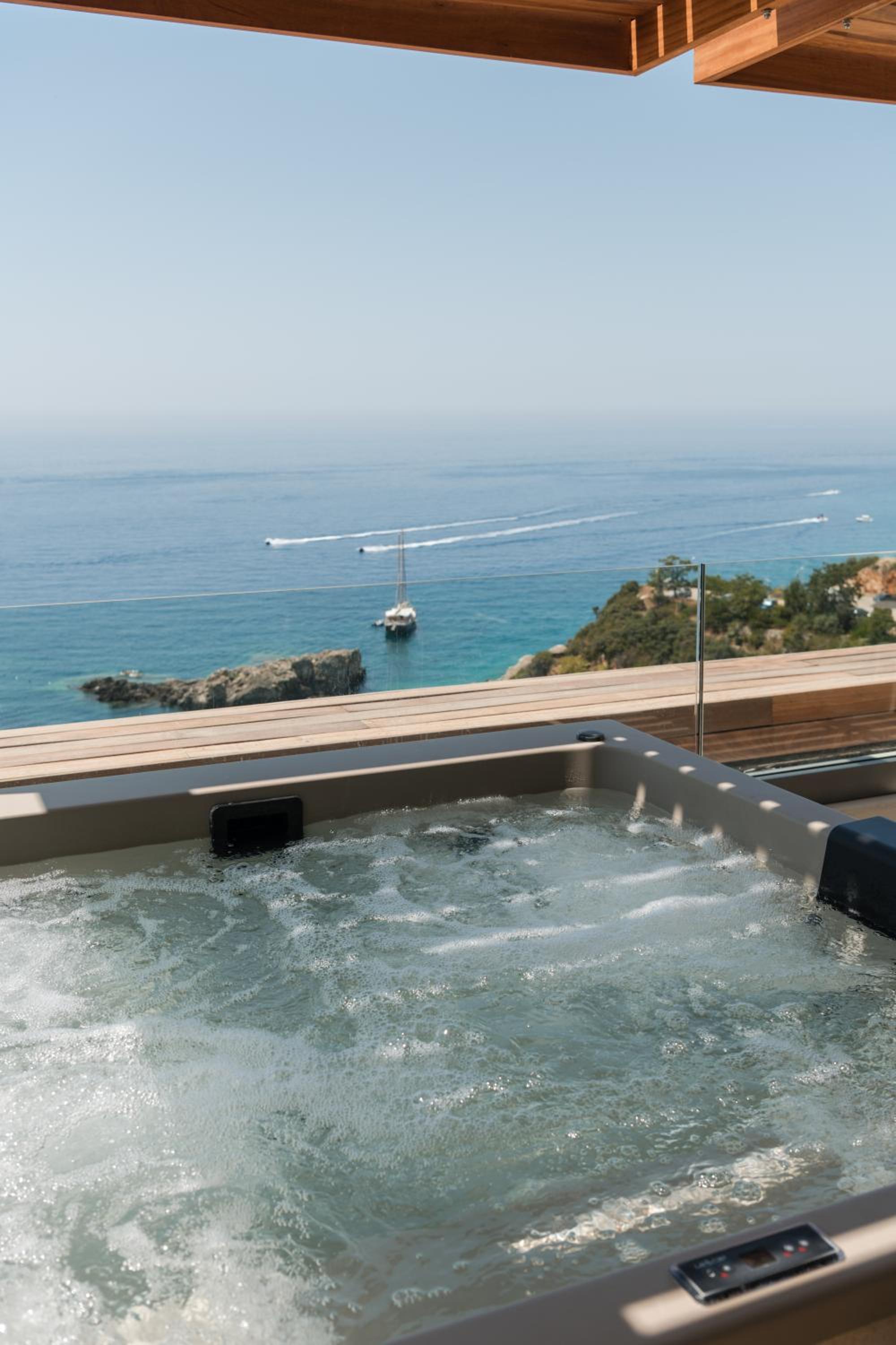 Premier Jacuzzi Room
