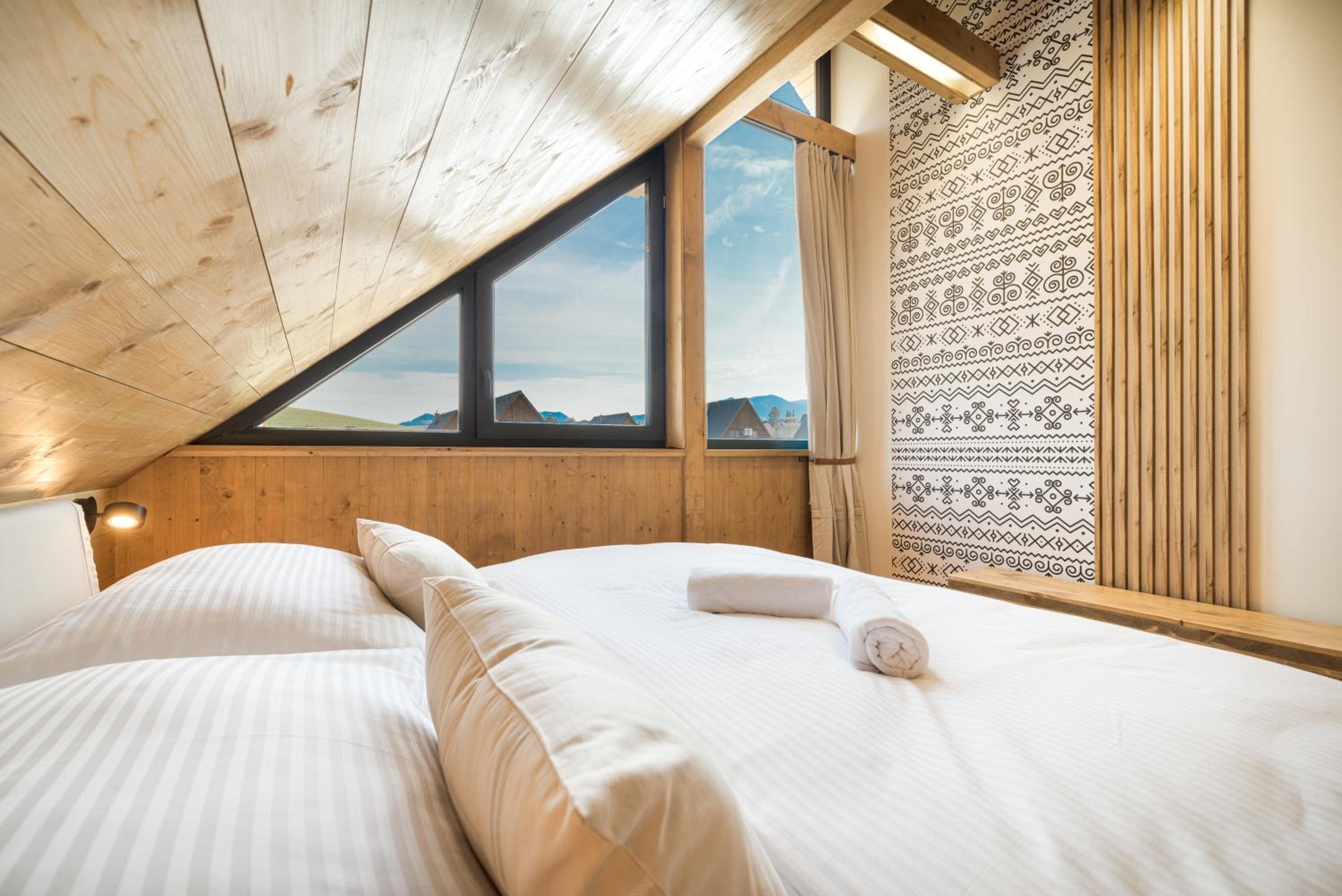 Three-Bedroom Chalet photo 1