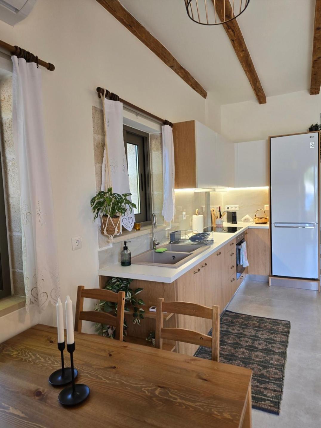 Two-Bedroom House photo 3