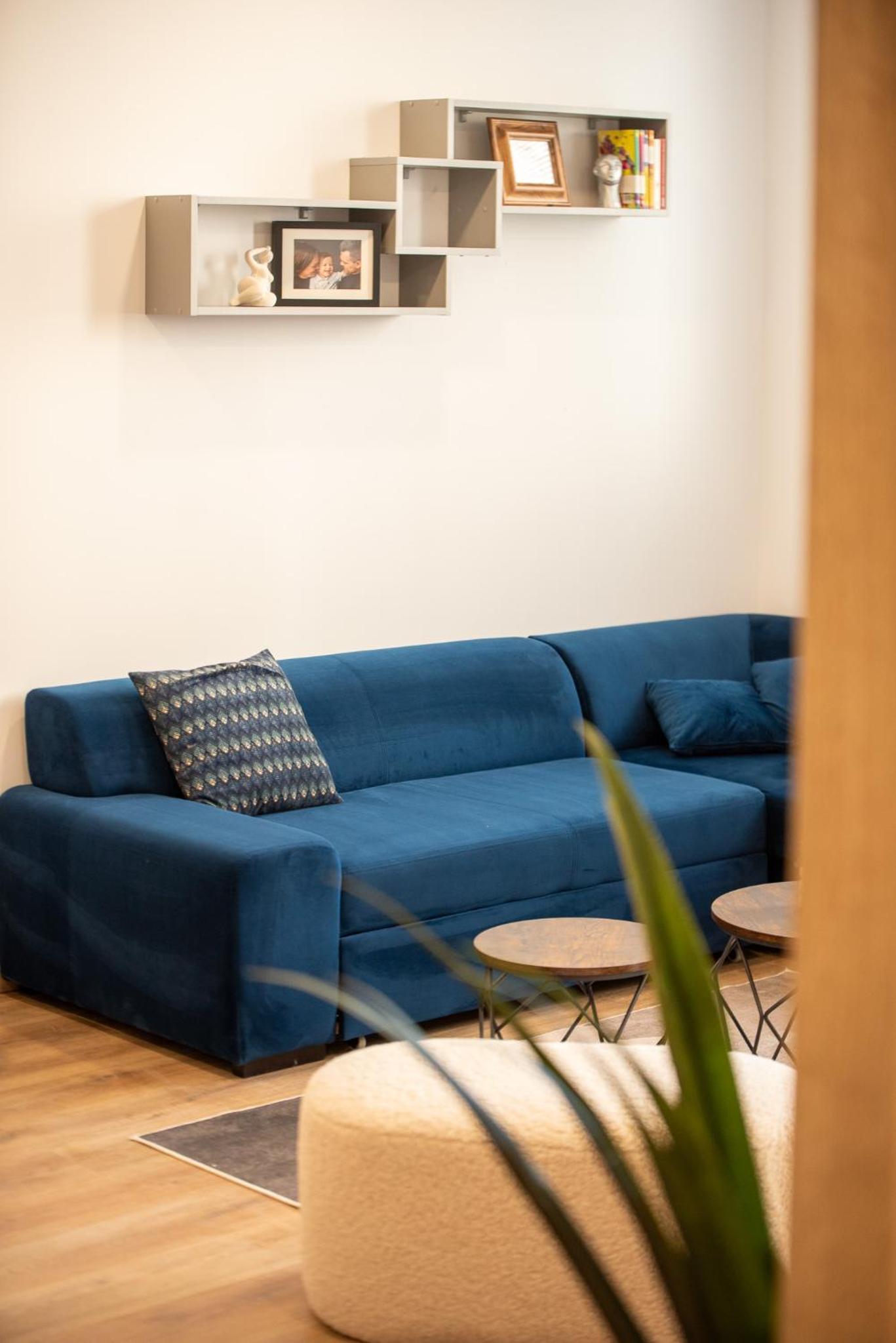 Deluxe One-Bedroom Apartment with City View photo 1