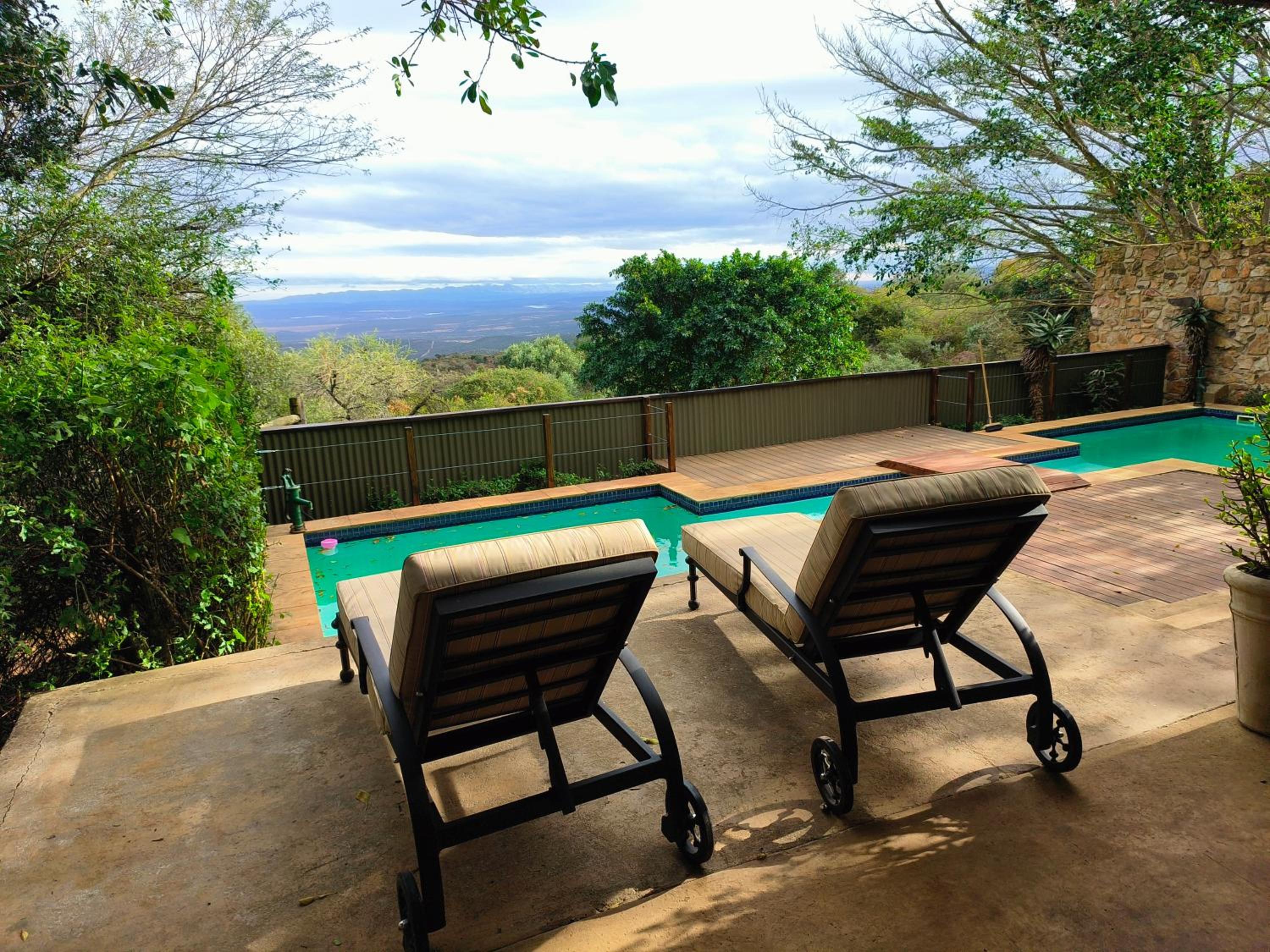 Suite with Pool View - Photo 4