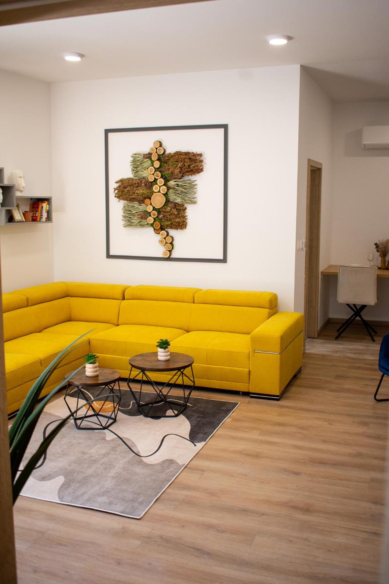 Two-Bedroom Deluxe Apartment with Balcony photo 1