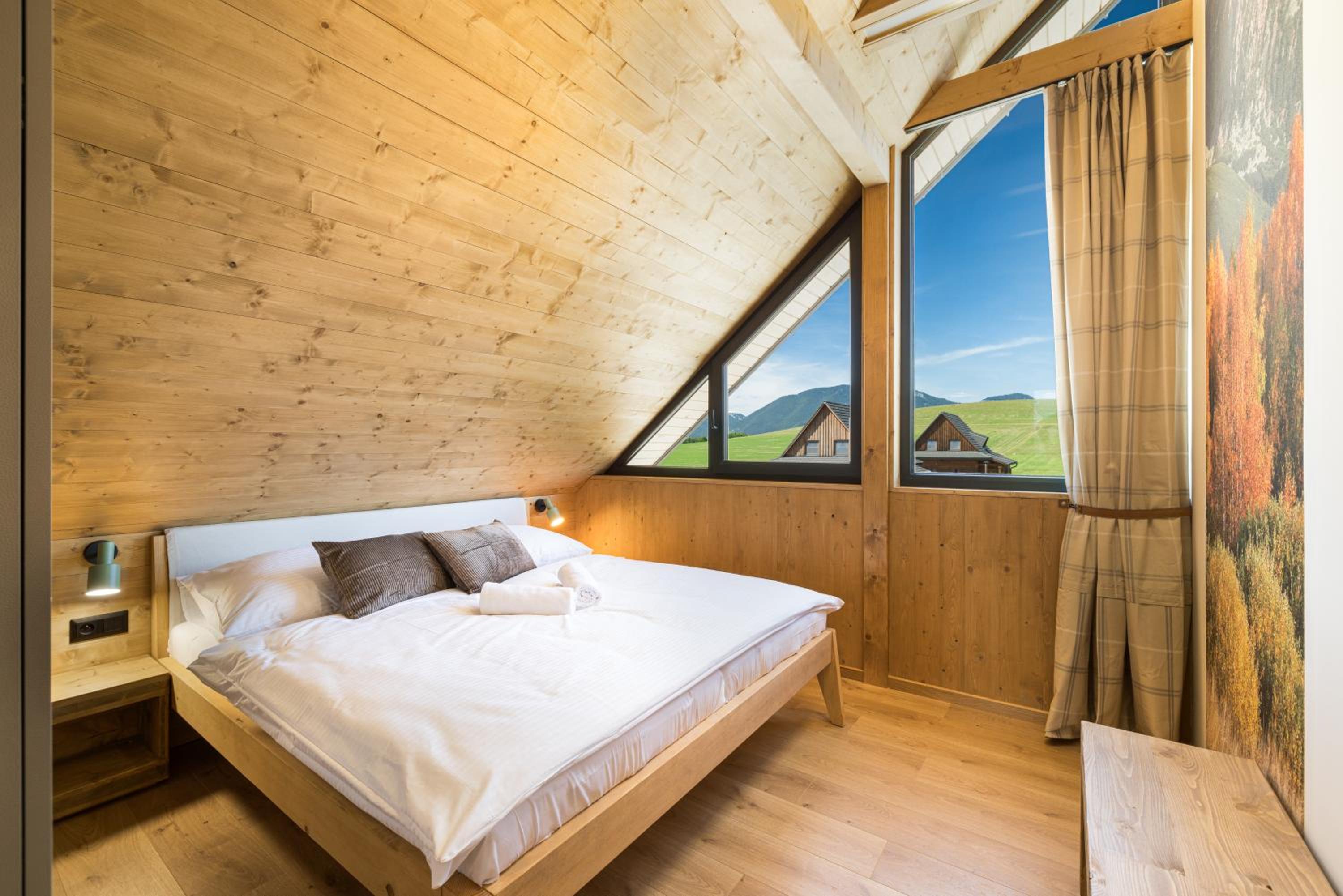 Four-Bedroom Chalet photo 2
