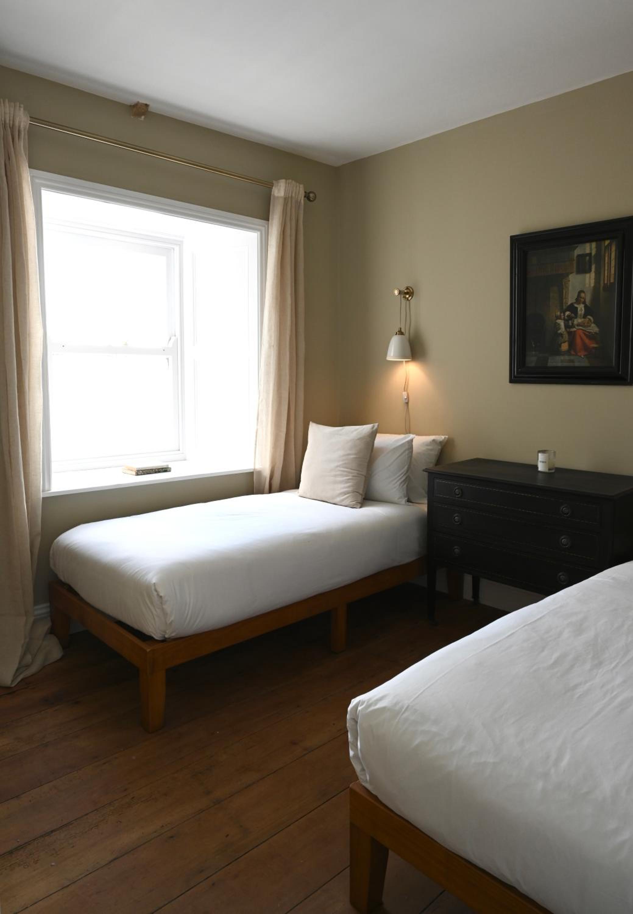 Two-Bedroom House photo 2