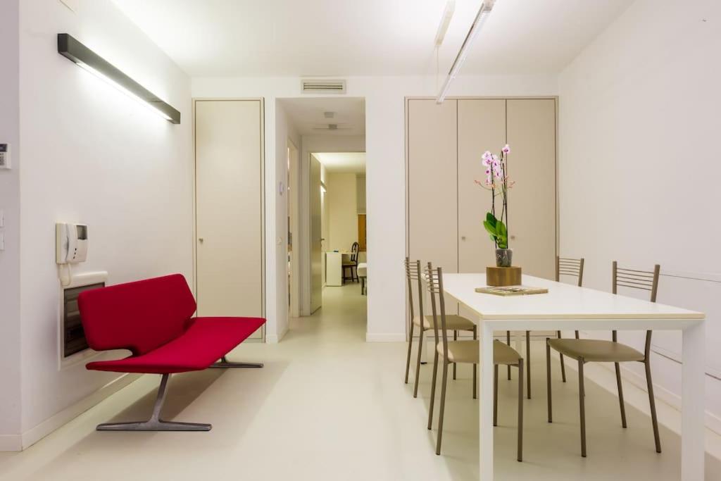 Two-Bedroom Apartment photo 2