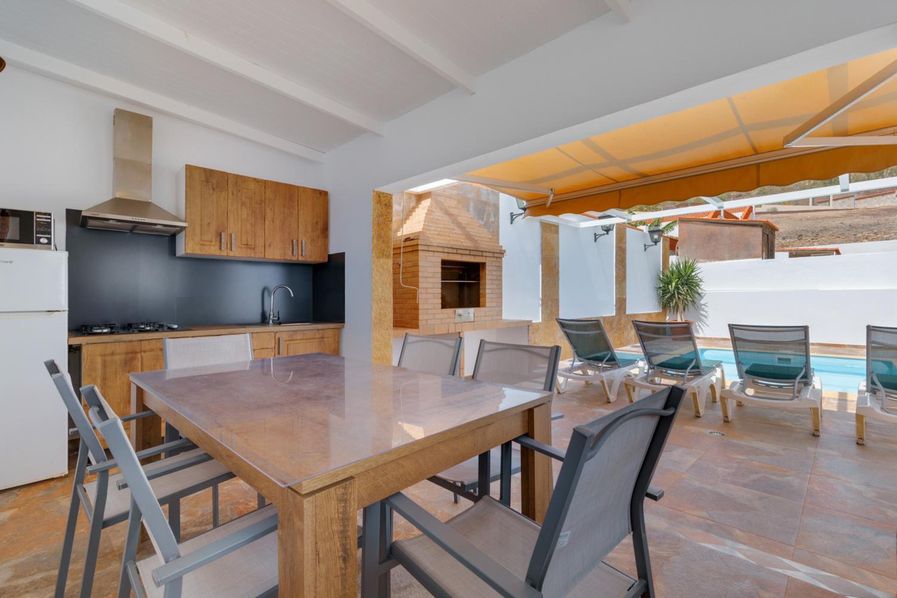Villa - Photo 3