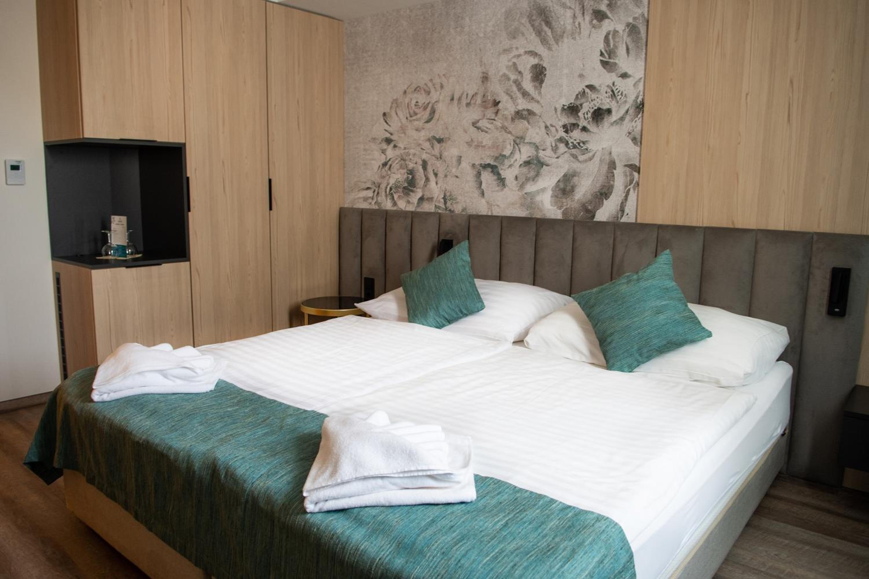 Double or Twin Room - Disability Access photo 1