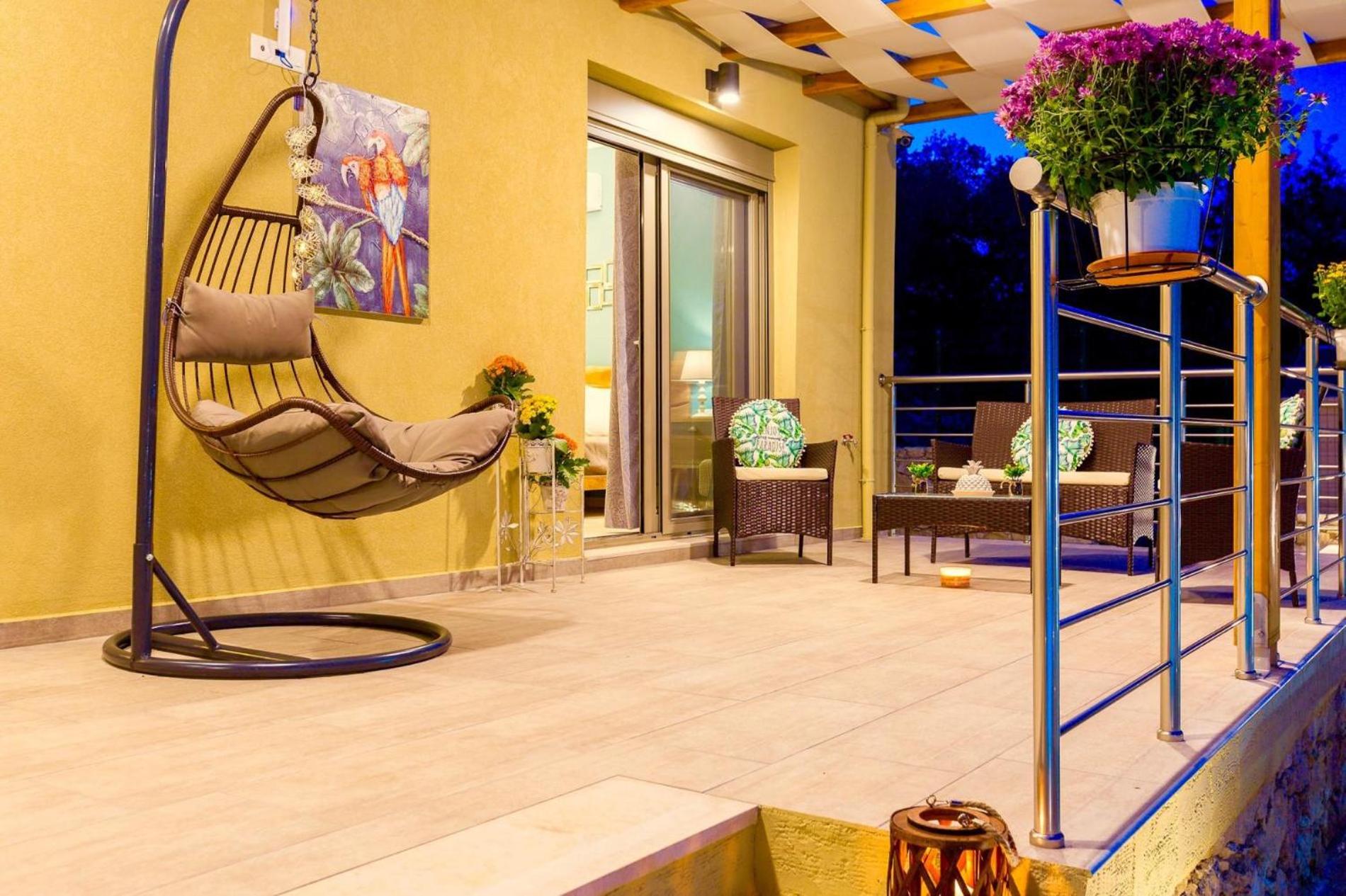 Four-Bedroom Villa photo 2