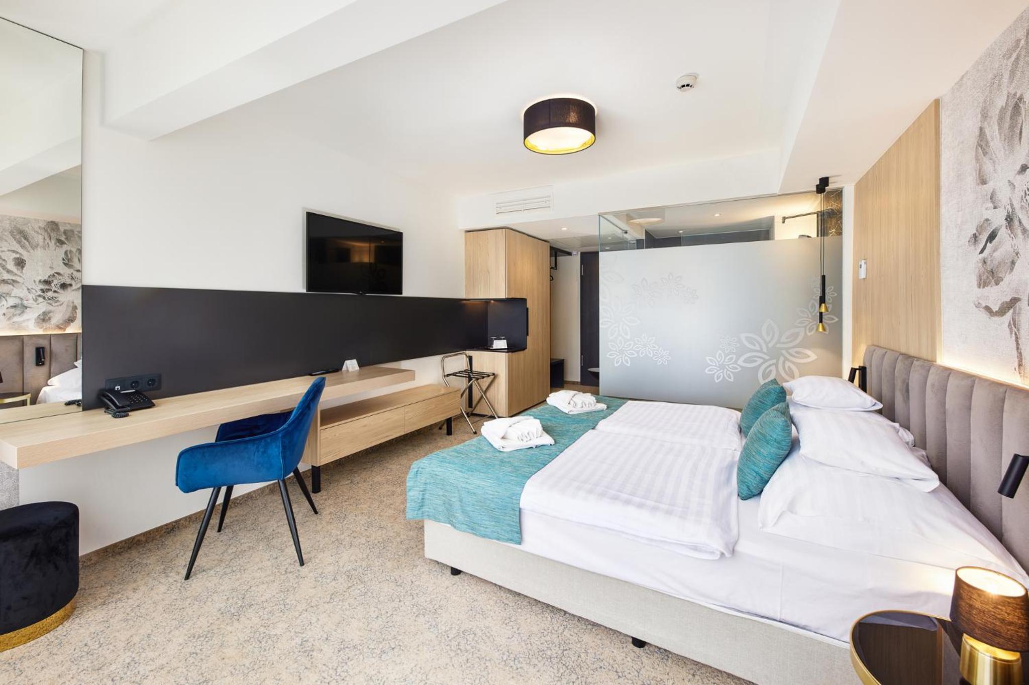 Standard Double or Twin Room with Balcony photo 1