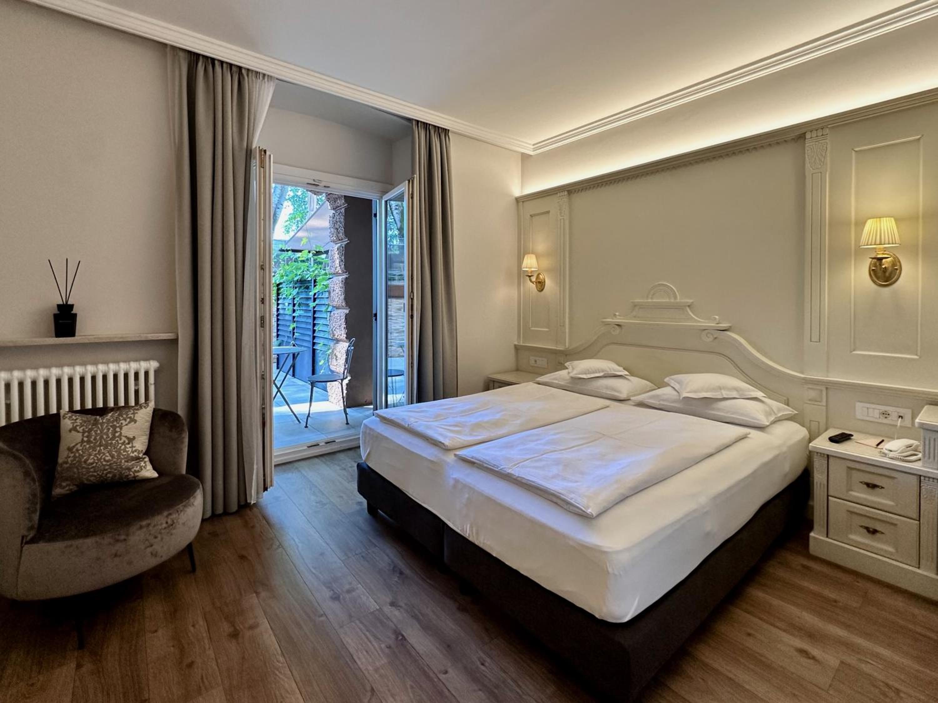 Double Room with Patio