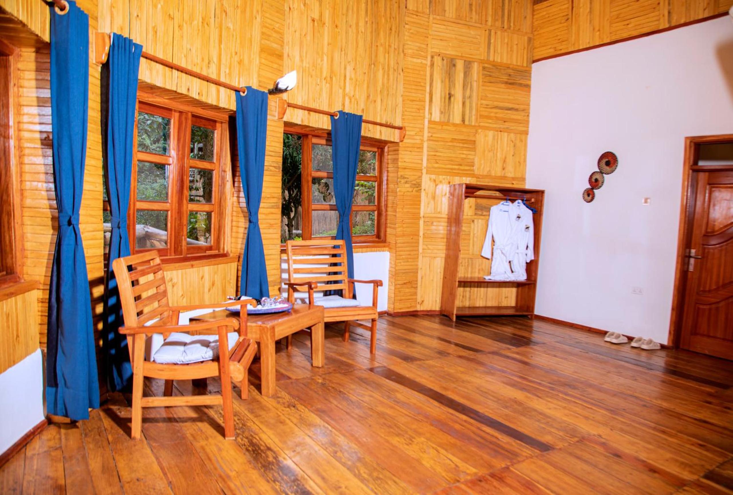 Family Room photo 1