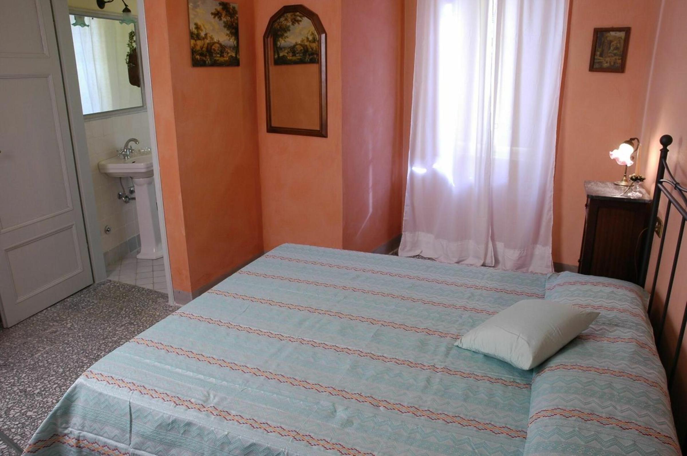 One-Bedroom Apartment with Garden