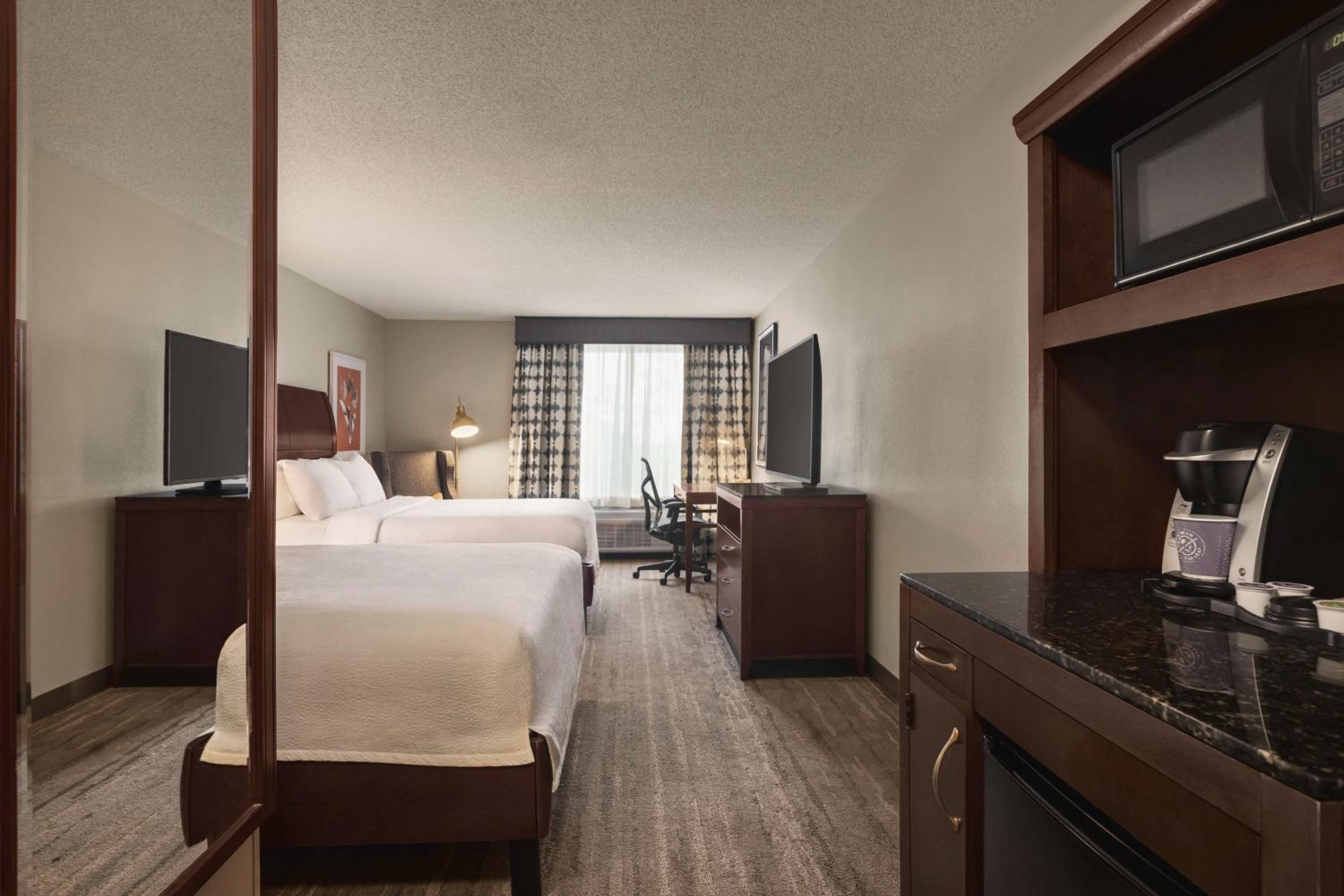Queen Room with Two Queen Beds - Photo 1