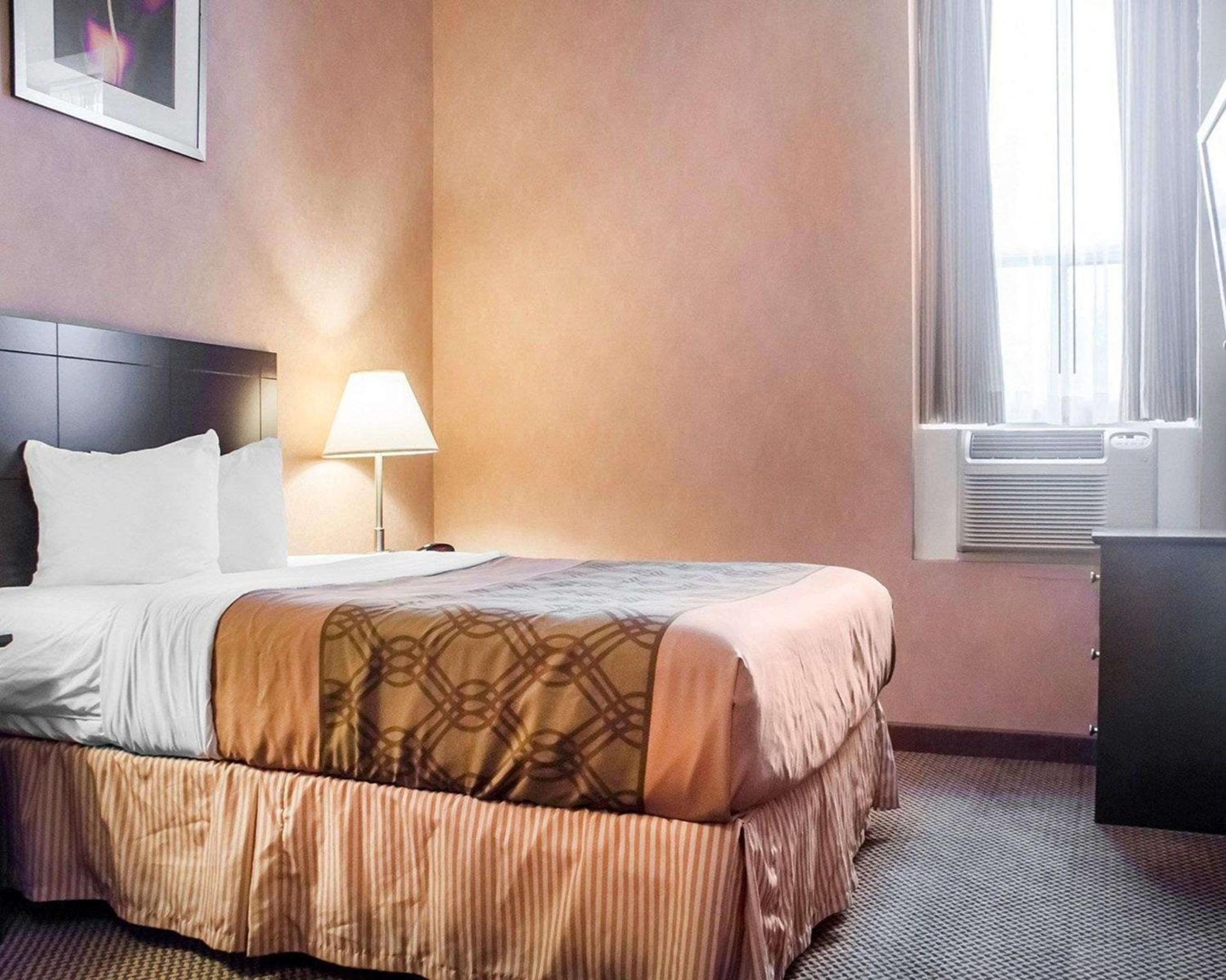 Double Room - Disability Access photo 2
