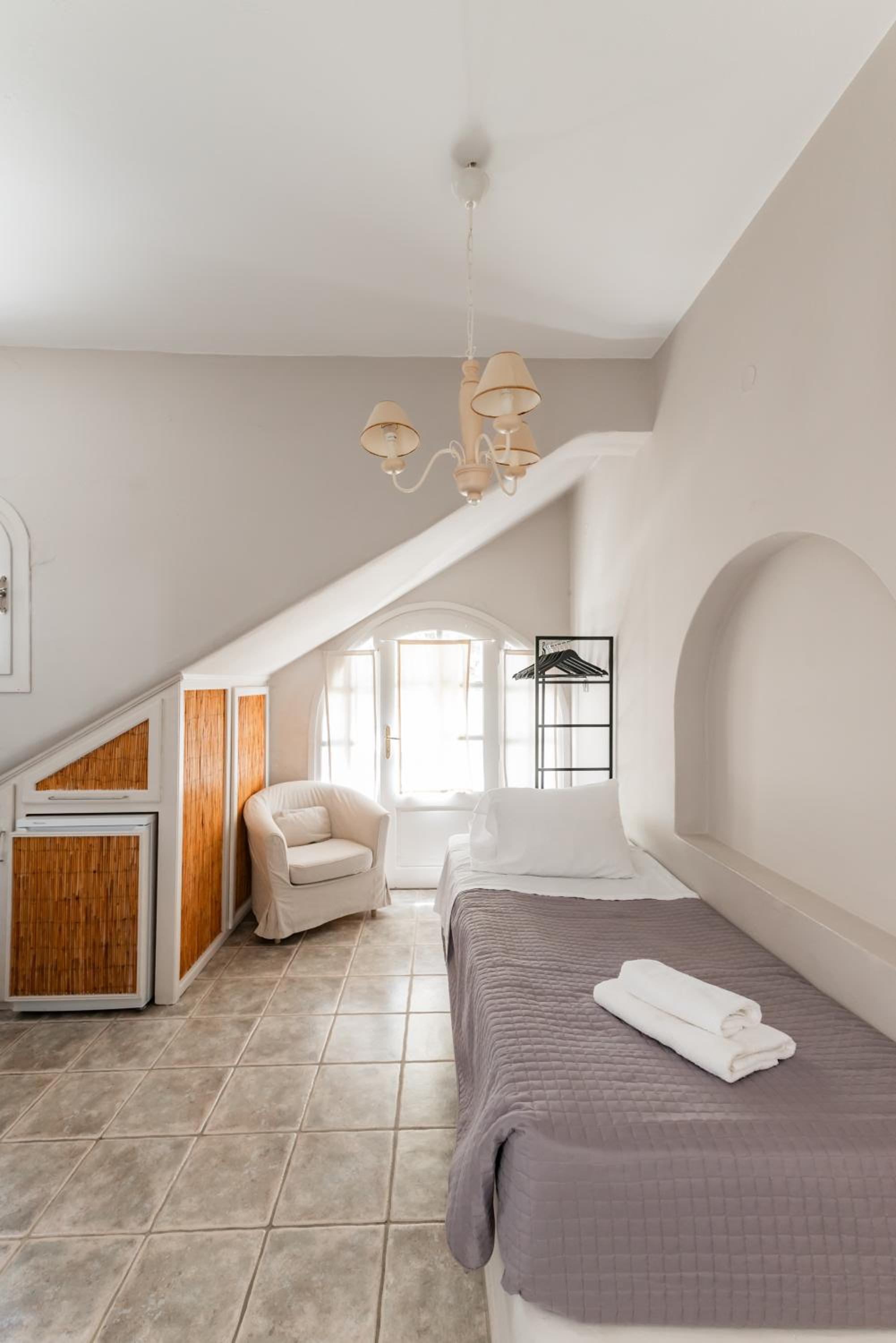 Superior Triple Room photo 3