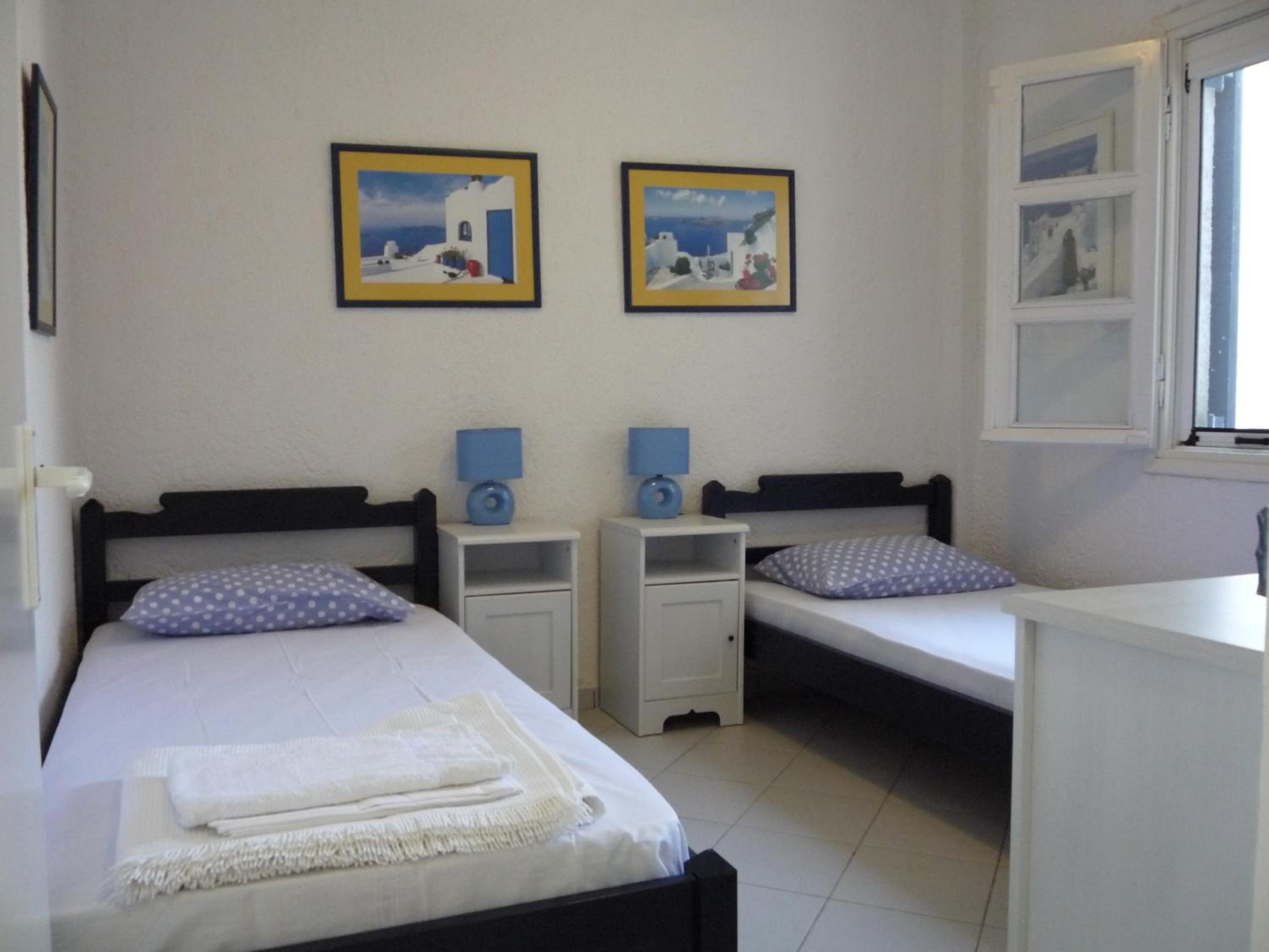 Four-Bedroom House photo 2