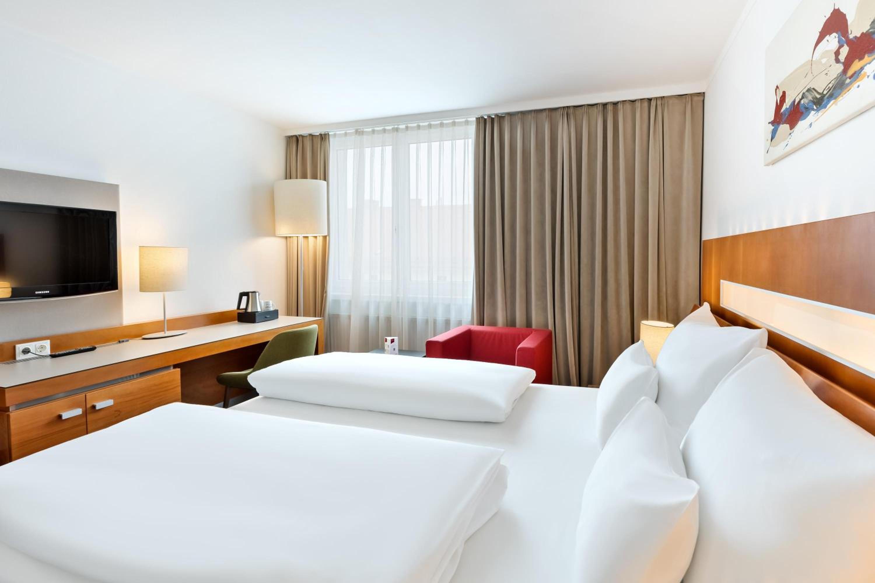Superior Room - Photo 12